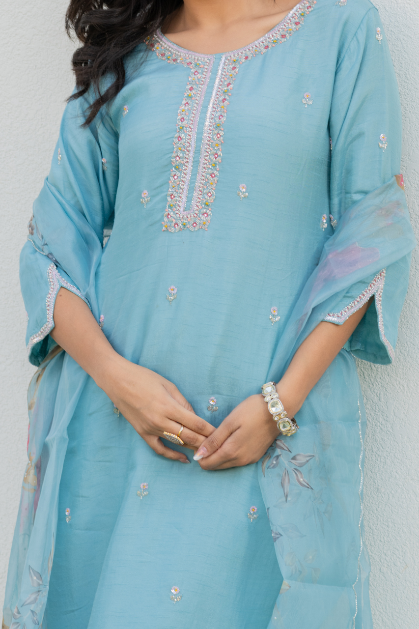 Nazrana Silk Hand Embroidered Pant Set - The Jaipur Studio