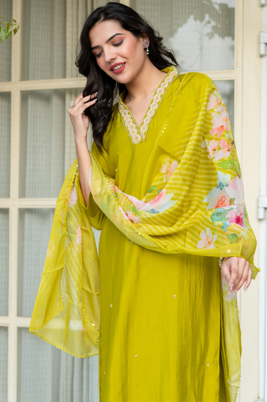 'Gulposh' Silk Green Hand Embroidered Pant Set - The Jaipur Studio
