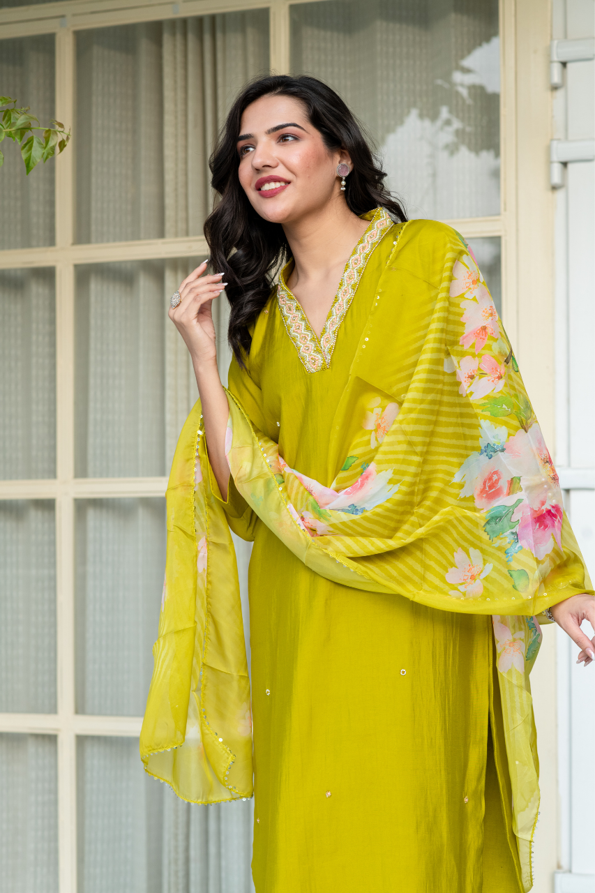 'Gulposh' Silk Green Hand Embroidered Pant Set - The Jaipur Studio