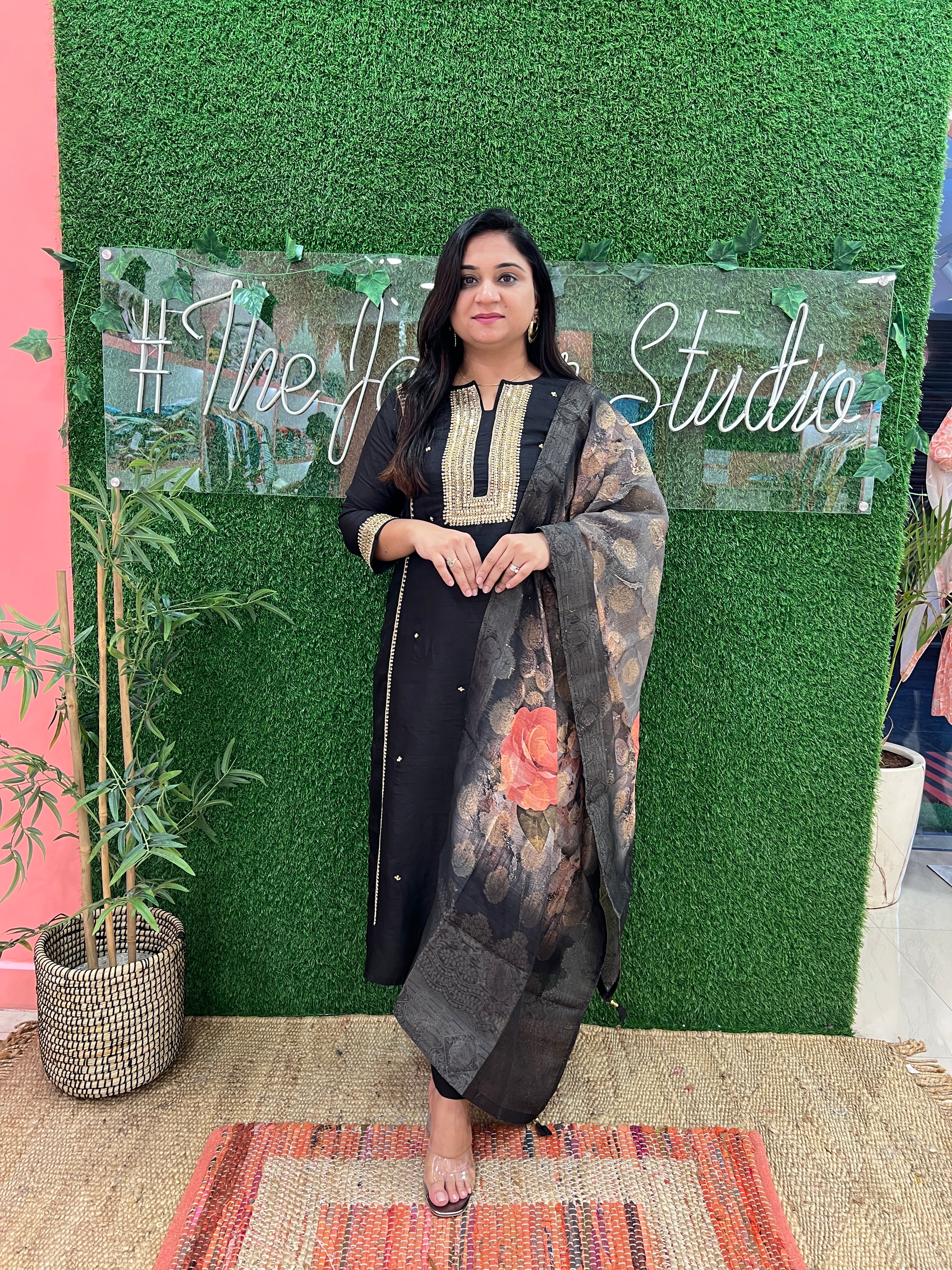 Saira Silk Handembroidered Pant Set! - The Jaipur Studio