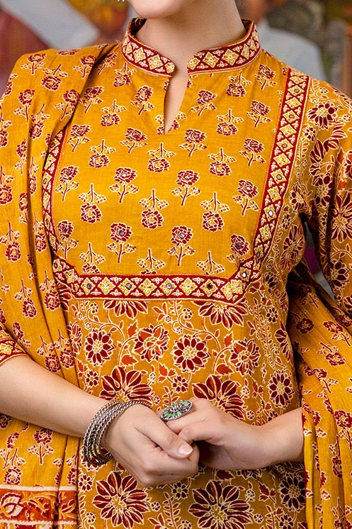 Sajda Cotton Embroidered Pant Set - The Jaipur Studio