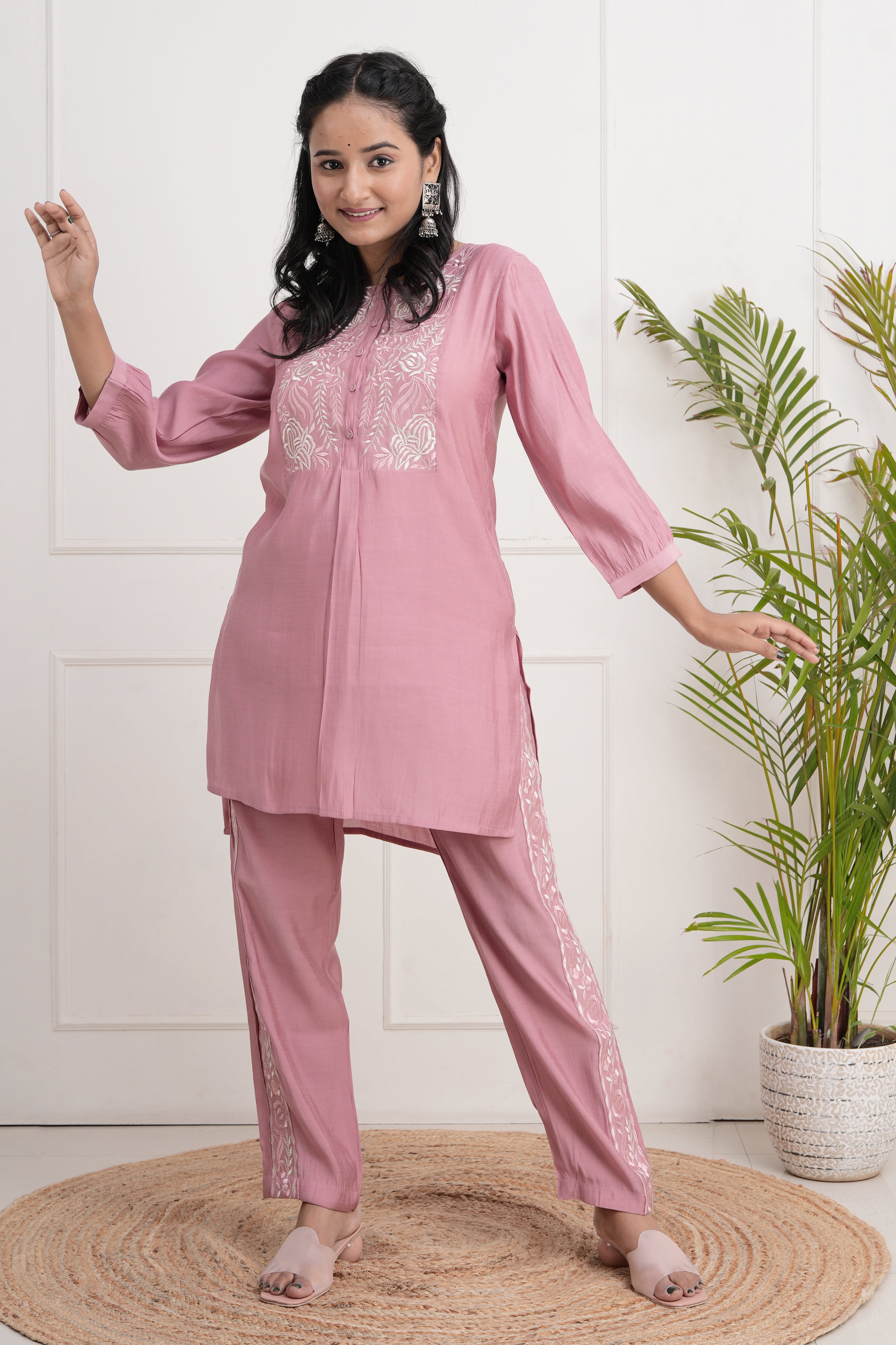 Niasa Muslin Embroidered Coord Set - The Jaipur Studio