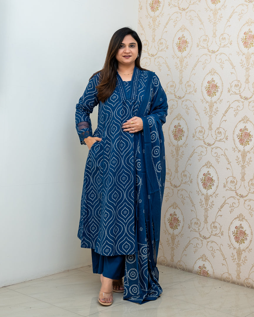 ‘Heena’ Cotton A-line Embroidered Divider Set - The Jaipur Studio