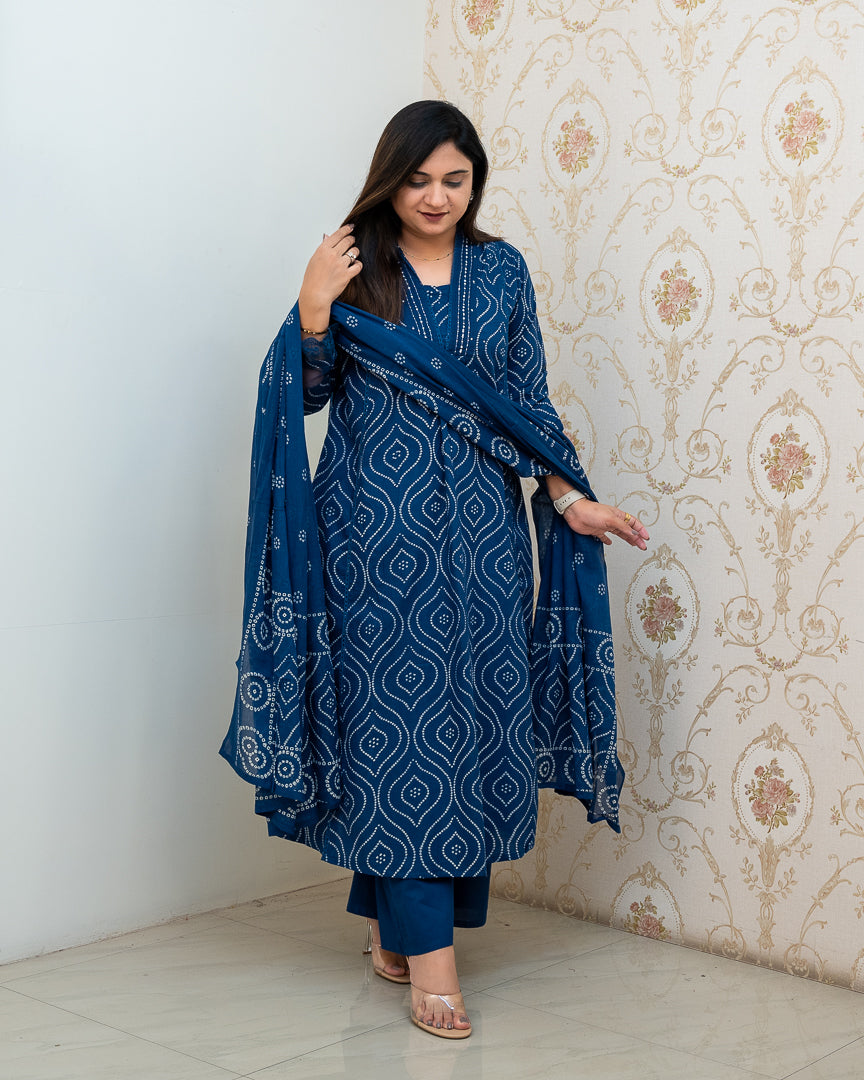 ‘Heena’ Cotton A-line Embroidered Divider Set - The Jaipur Studio