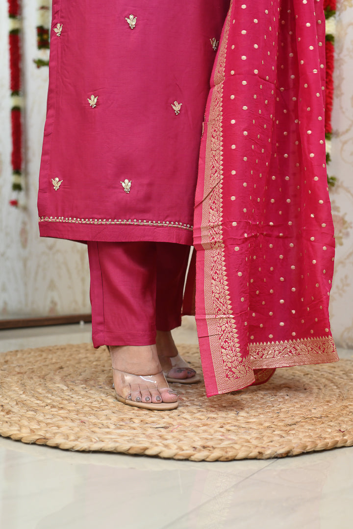 'Zari Noor' Premium Chanderi Embroidered Pant Set - The Jaipur Studio