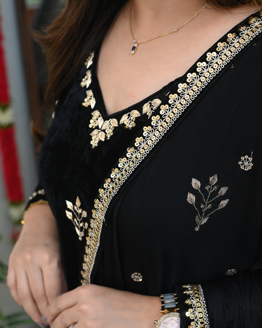 'Rasheeda’  Velvet Hand Embroidered Pant Set - The Jaipur Studio