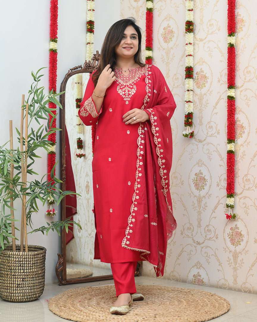 'Shagun' Muslin Hand Embroidered Pant Set - The Jaipur Studio