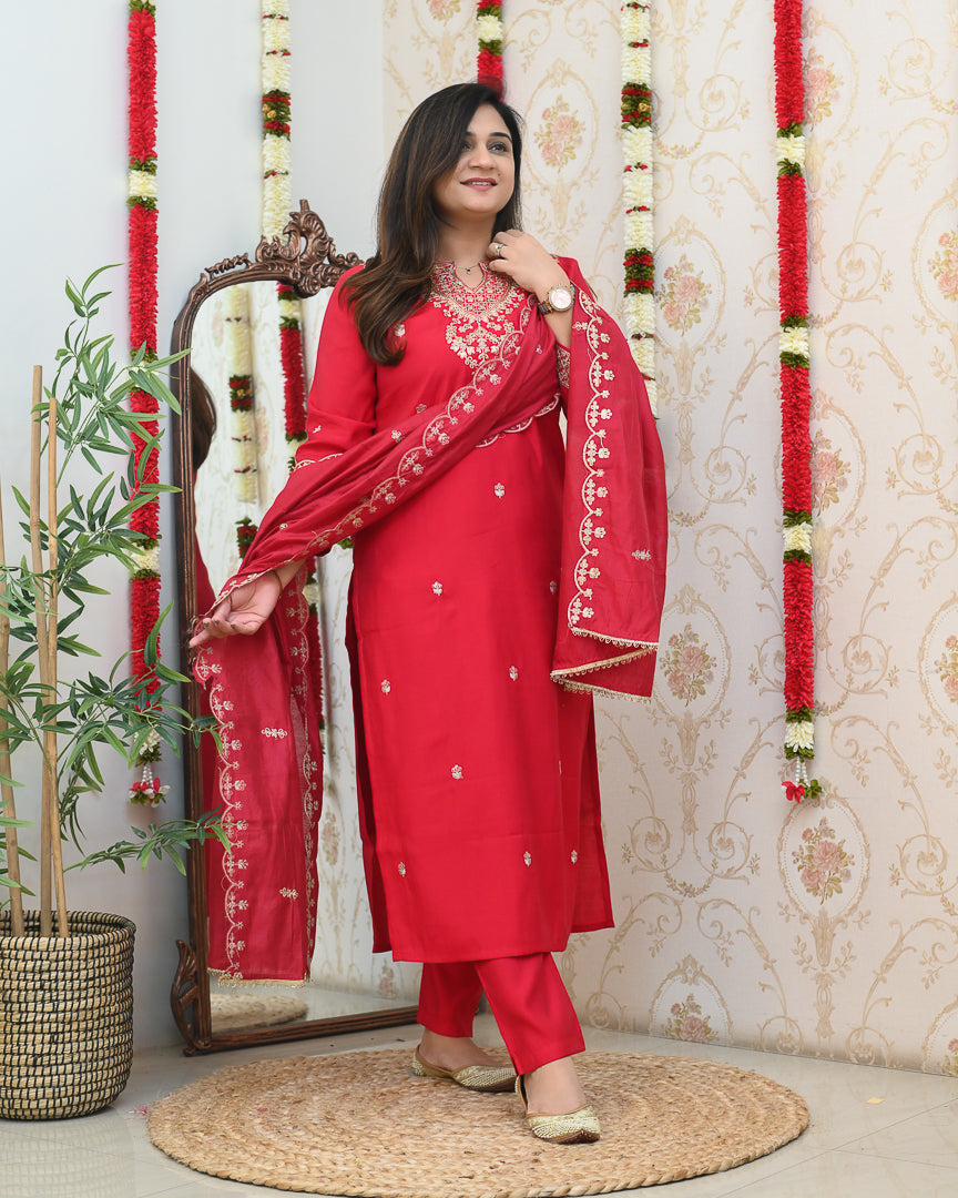 'Shagun' Muslin Hand Embroidered Pant Set - The Jaipur Studio