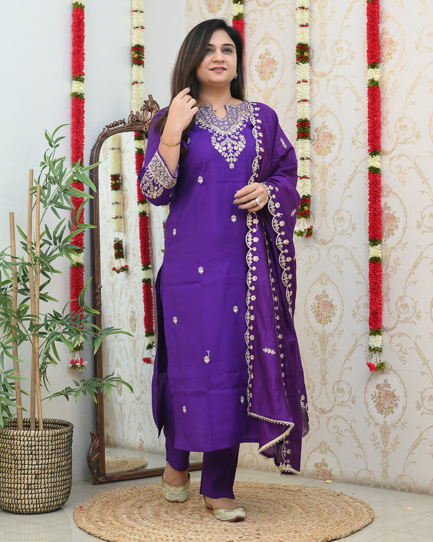 'Shagun' Muslin Hand Embroidered Pant Set - The Jaipur Studio