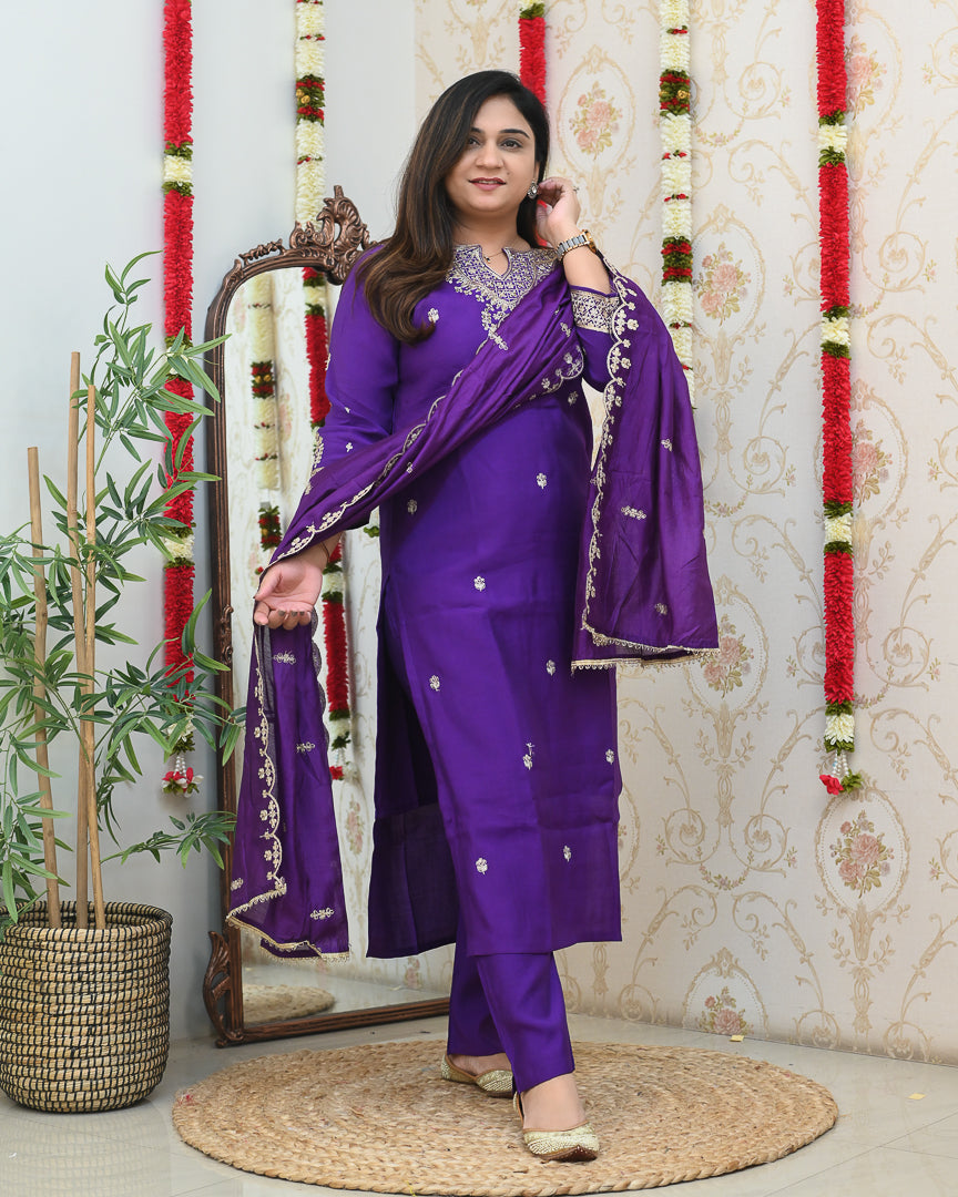 'Shagun' Muslin Hand Embroidered Pant Set - The Jaipur Studio