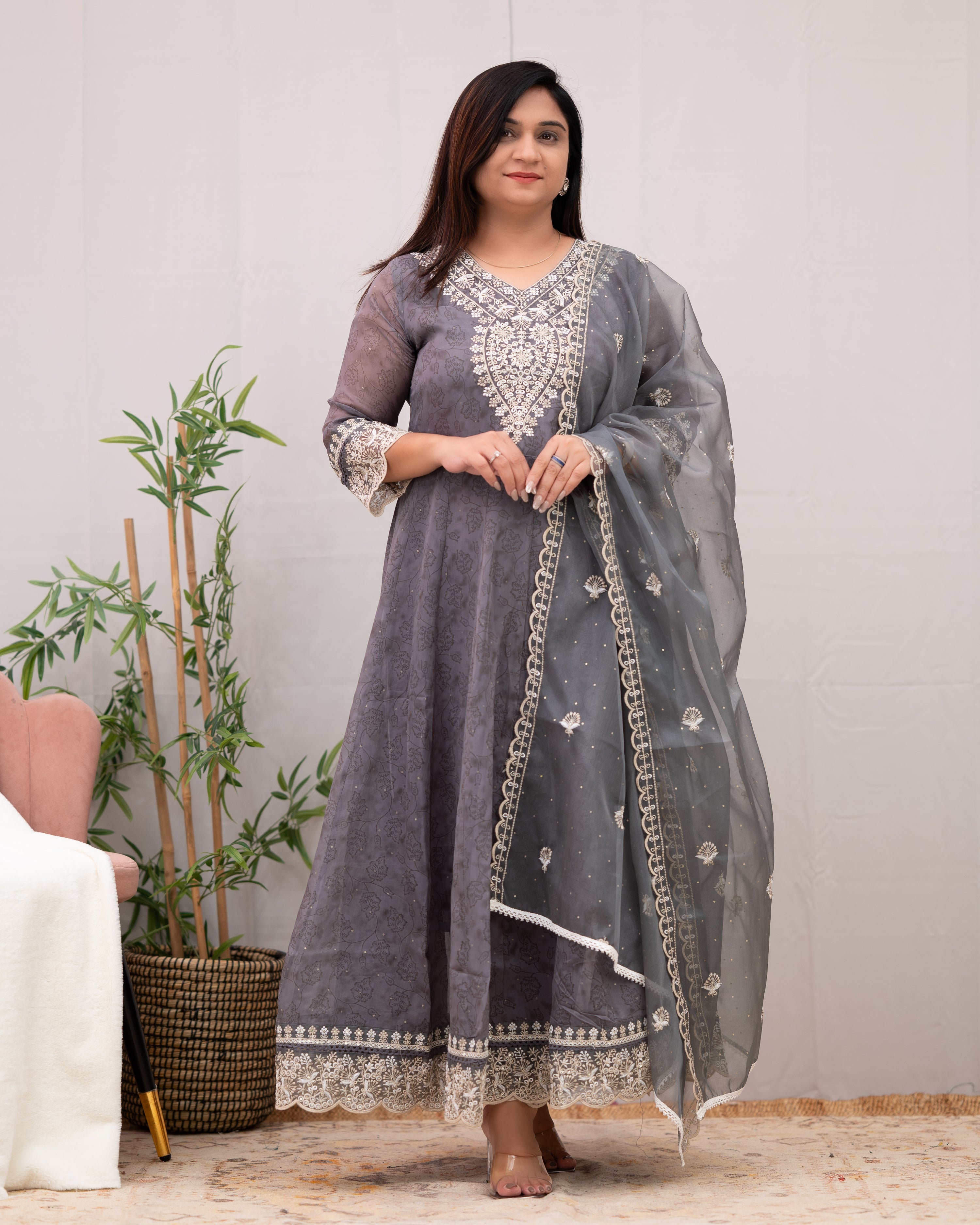 Sahaj Premium Organza embroidered Pant Set - The Jaipur Studio