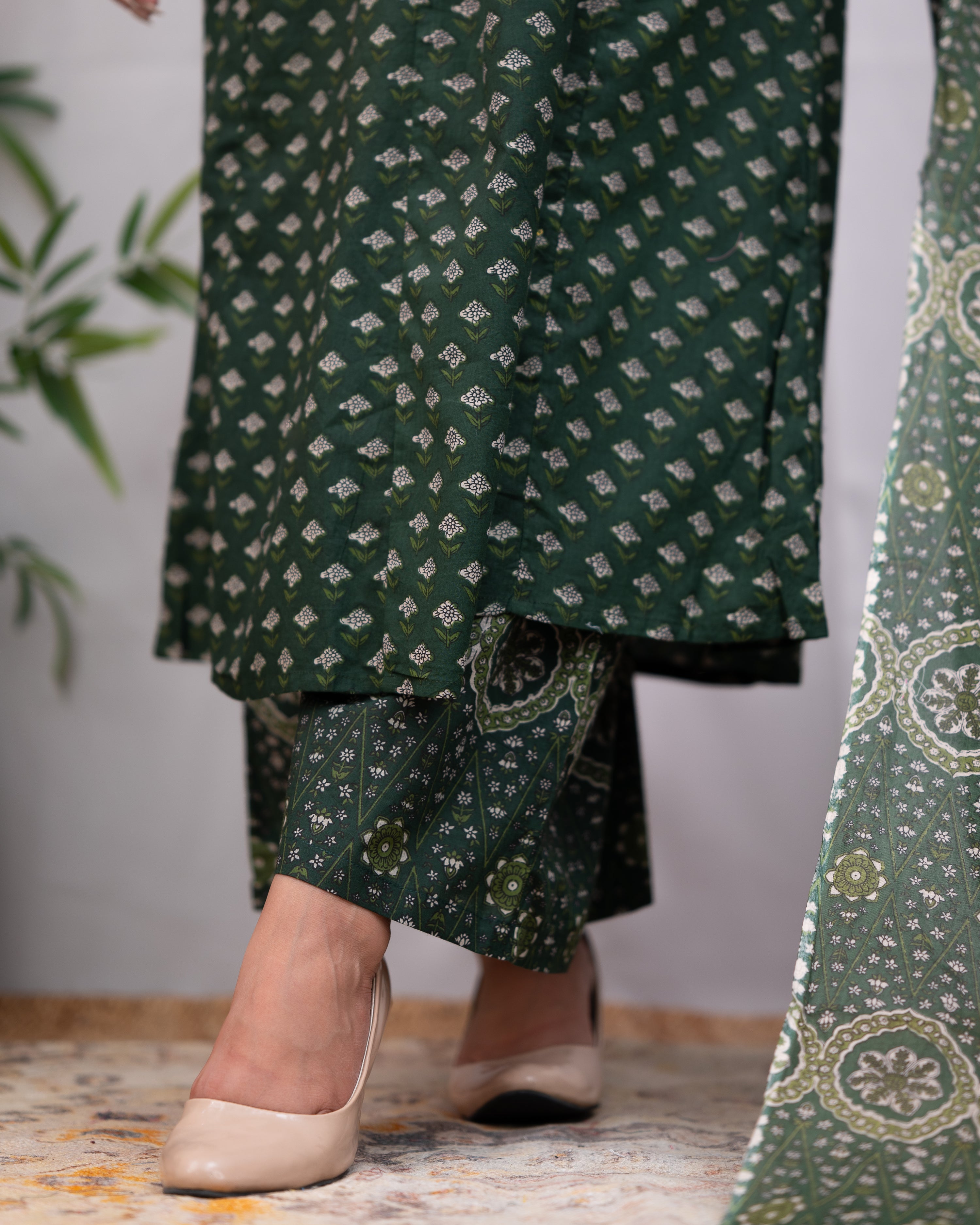 Suhani Cotton A-line Divider Set with Pockets - The Jaipur Studio