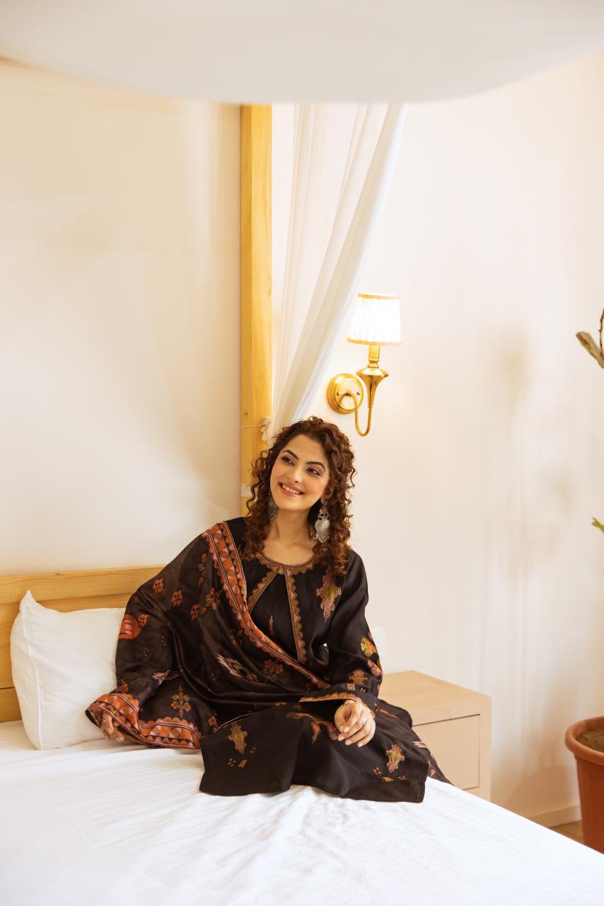 Daisy Muslin Embroidered Pant Set - The Jaipur Studio