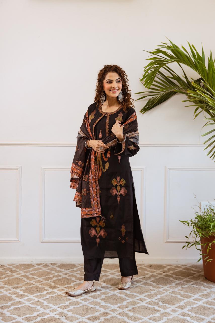 Daisy Muslin Embroidered Pant Set - The Jaipur Studio