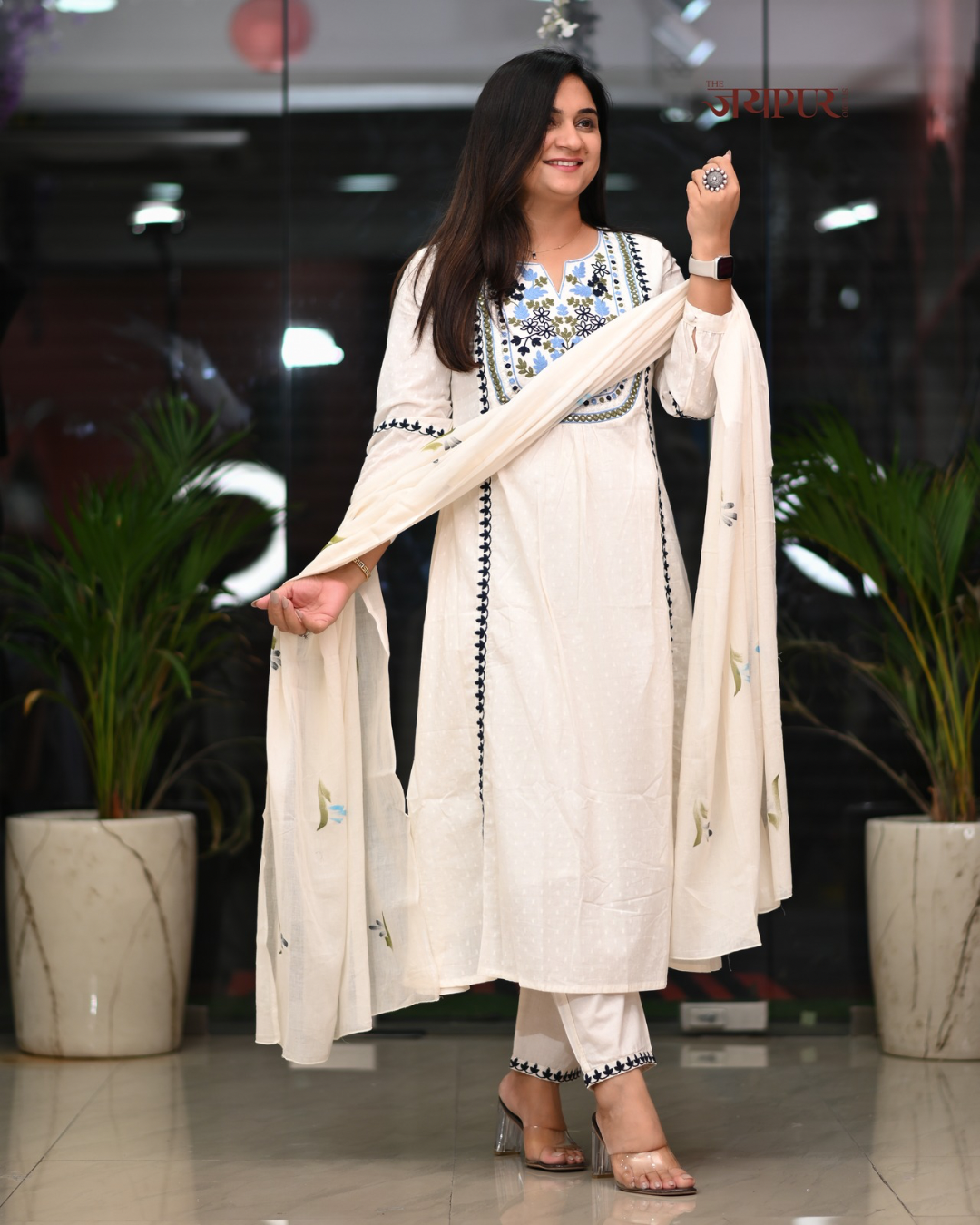 Aanchal Ivory Embroidered Hand Brush Dupatta Set - The Jaipur Studio