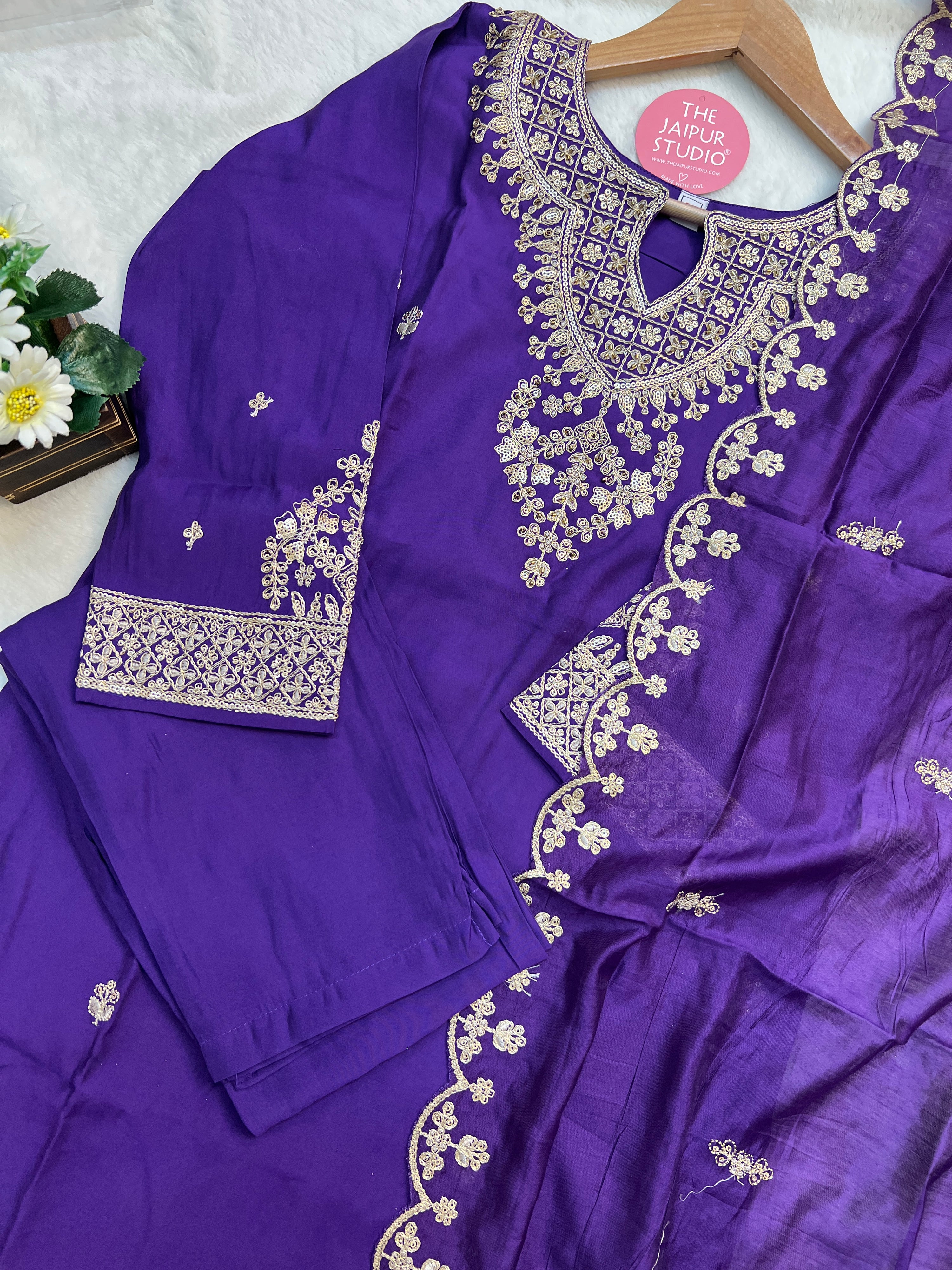 'Shagun' Muslin Hand Embroidered Pant Set - The Jaipur Studio