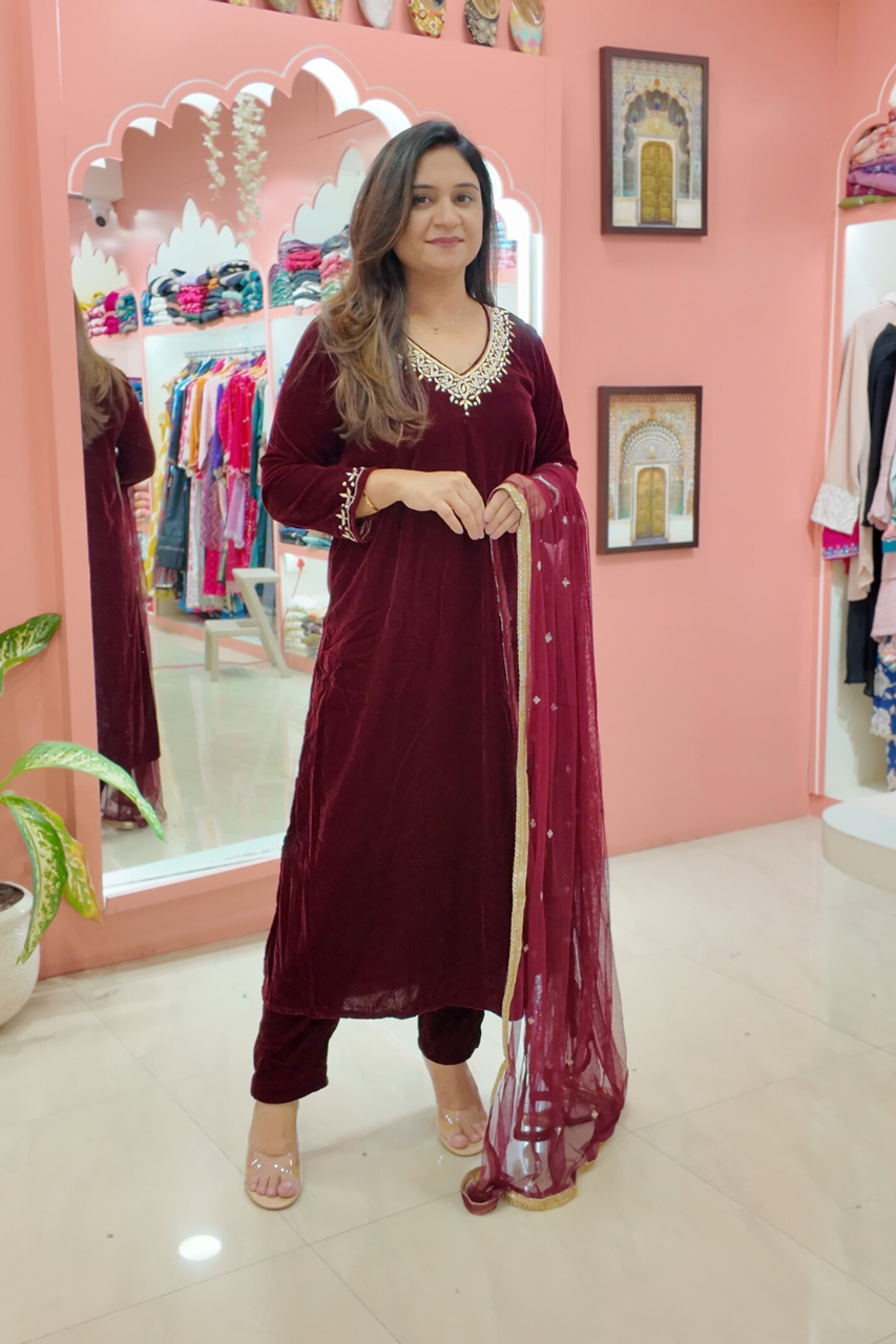 'Amisha' Velvet Hand Embroidered Pant Set - The Jaipur Studio