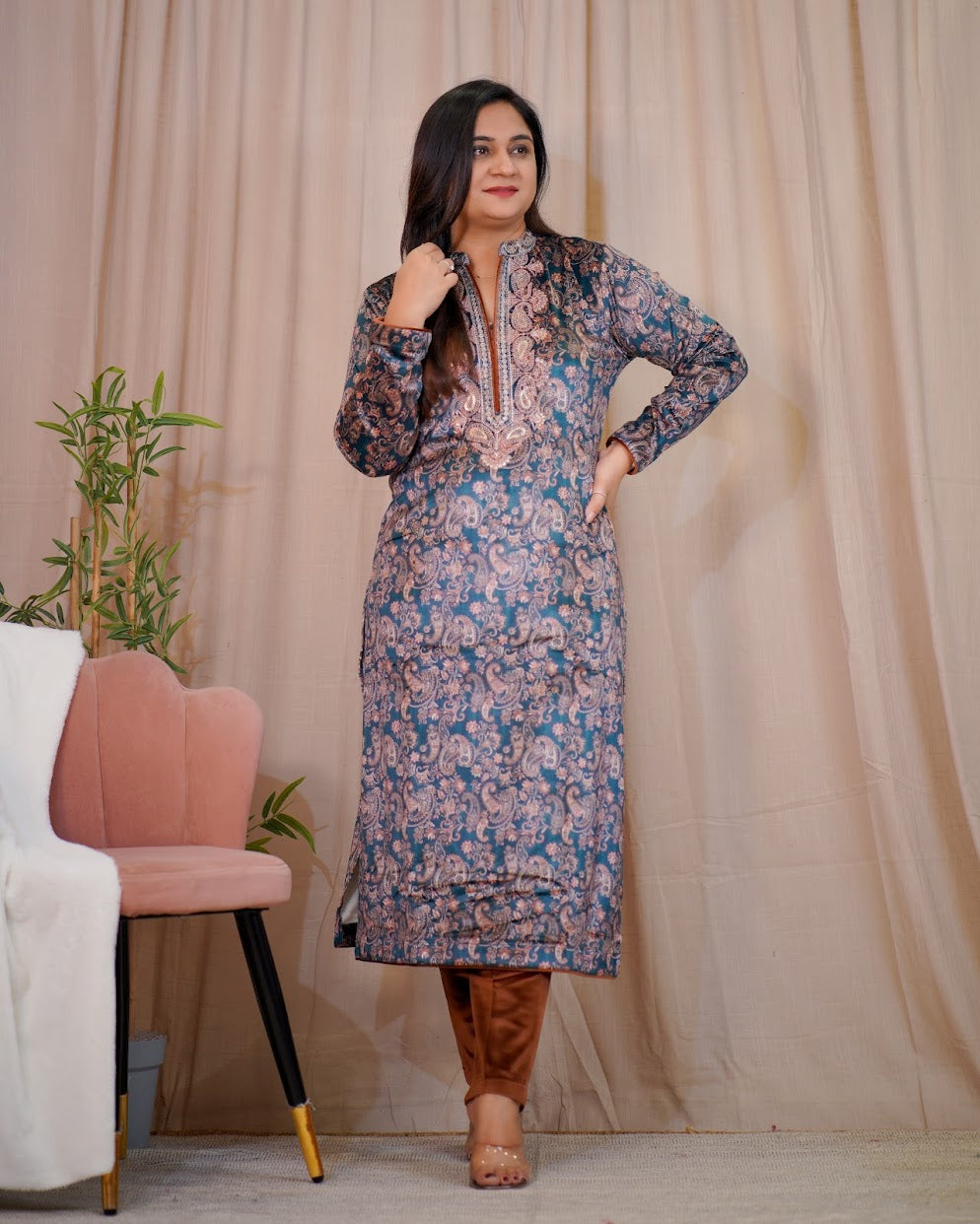Mugal Print Velvet Embroidered Pant Set - The Jaipur Studio