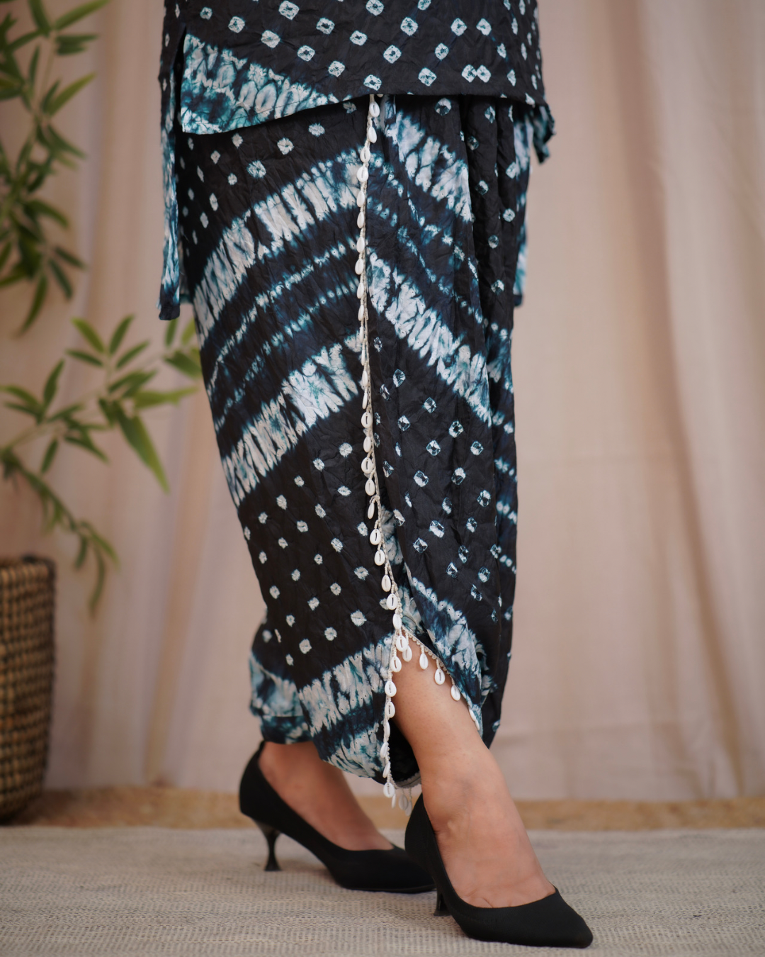 Tie and dye Muslin dhoti set - The Jaipur Studio