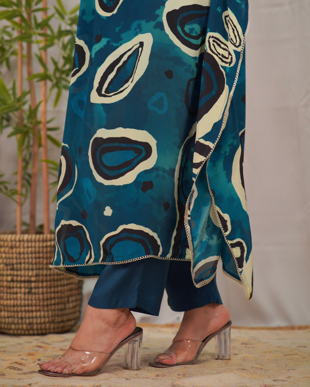 Chinnon embroidered Kaftaan Pant Set - The Jaipur Studio