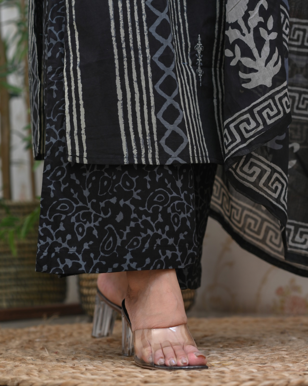 Anaya Cotton Embroidered Straight Divider set - The Jaipur Studio