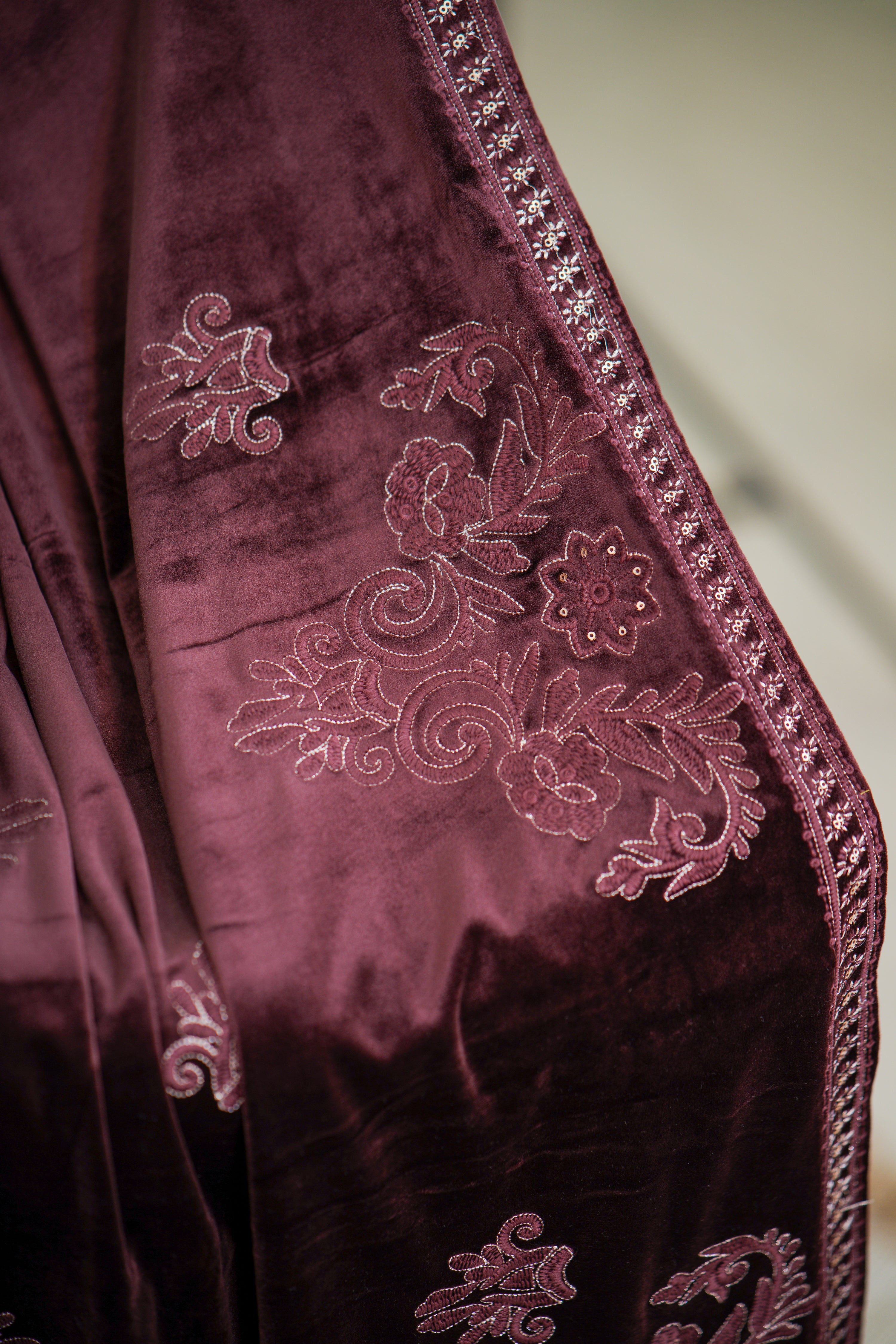 Ajooni Embroidered Premium Velvet Pant set - The Jaipur Studio