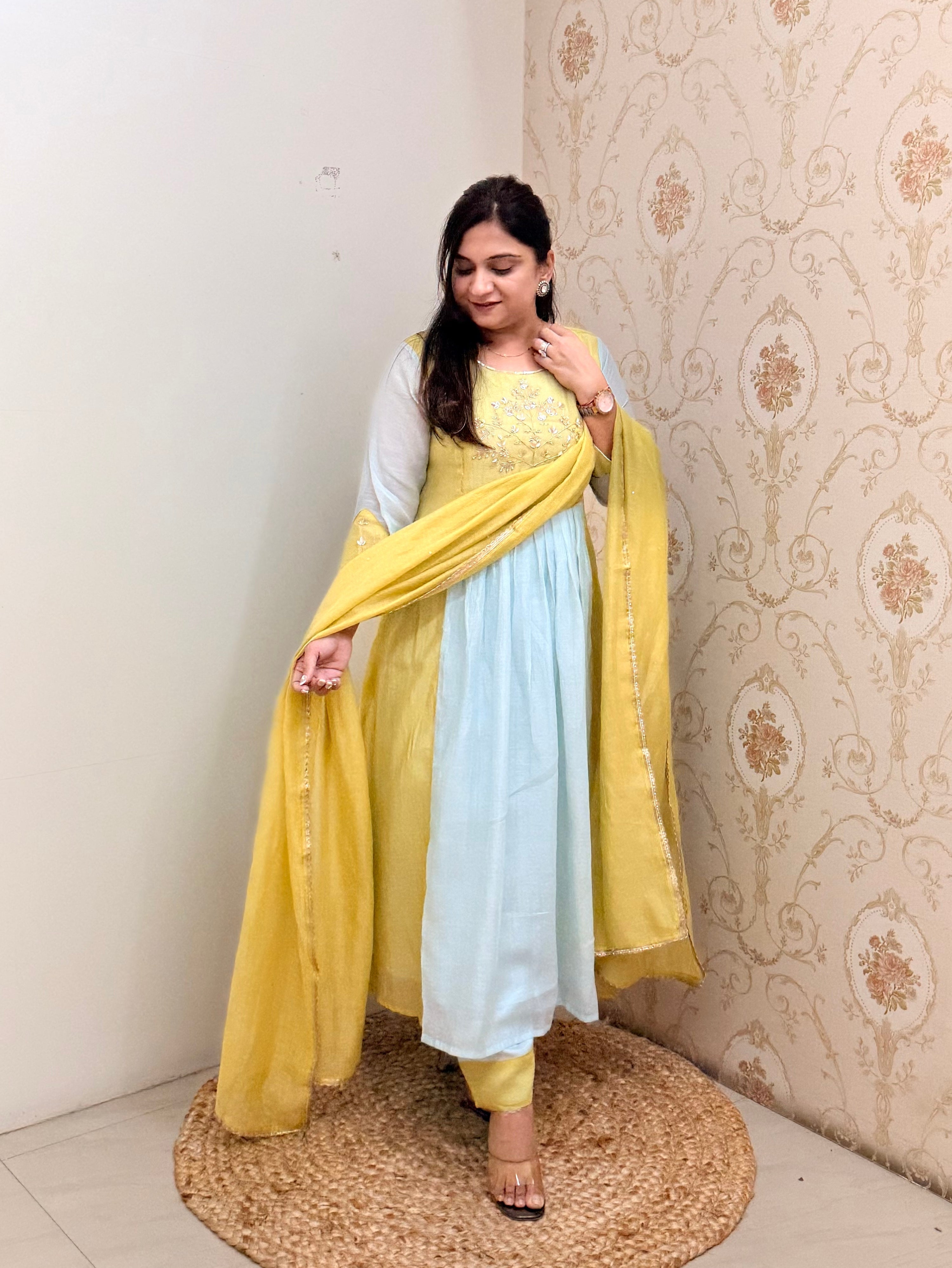 Vareeha Mul Chanderi HandEmbroidered A-line Dupatta Set