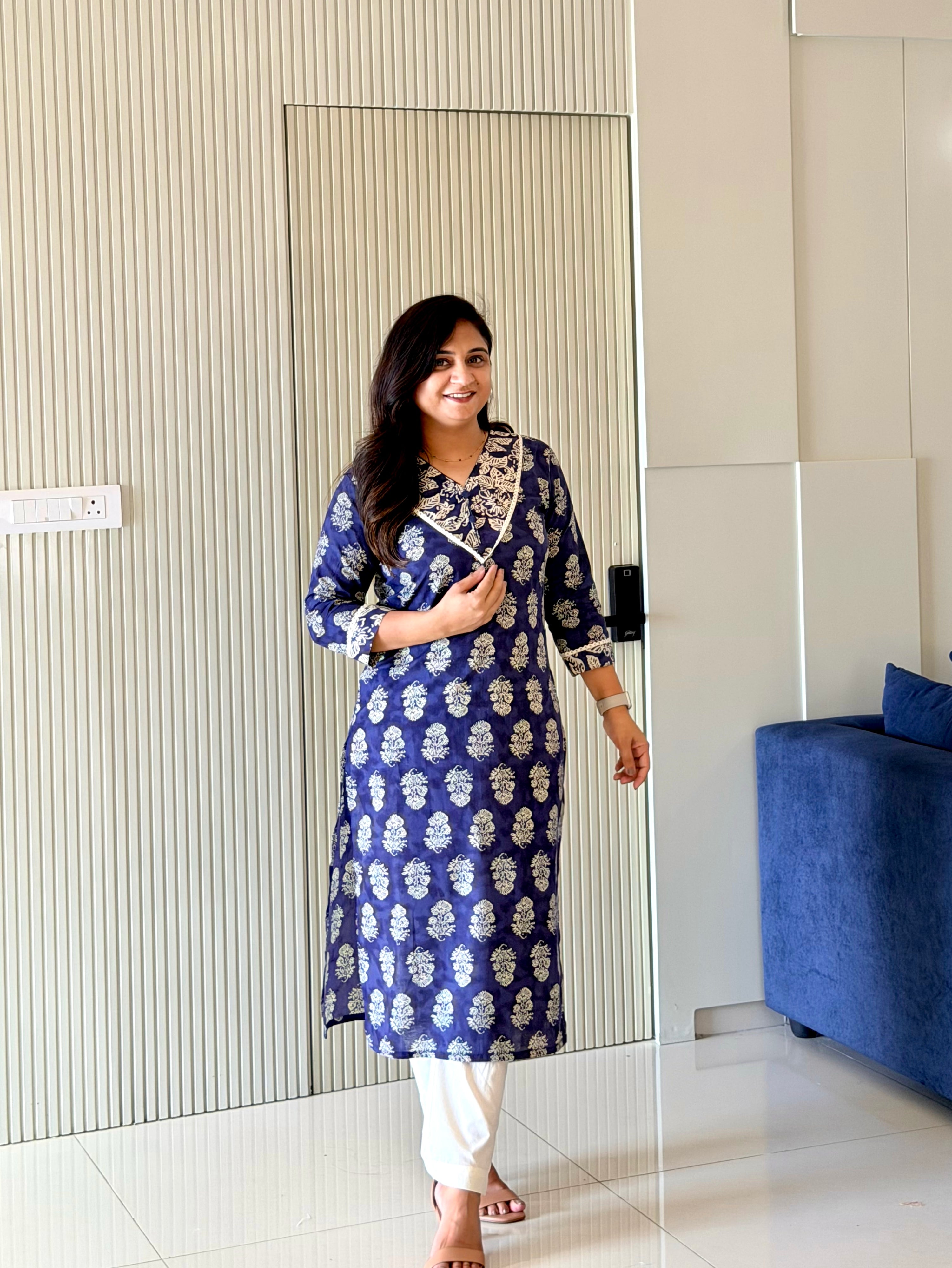 Fariha Purple Cotton Floral Casual Straight Kurta