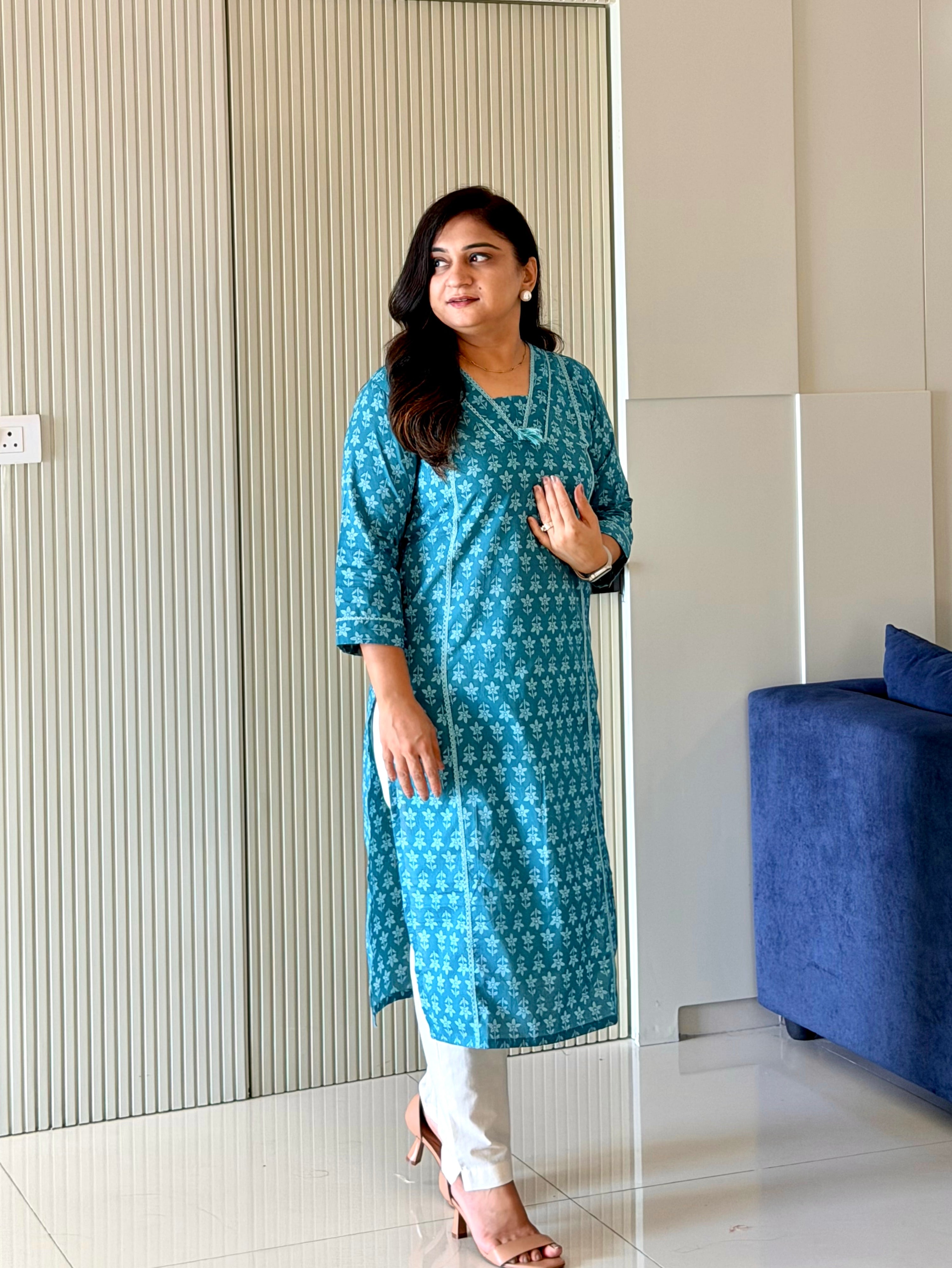 Fariha Blue Cotton Floral Casual Straight Kurta