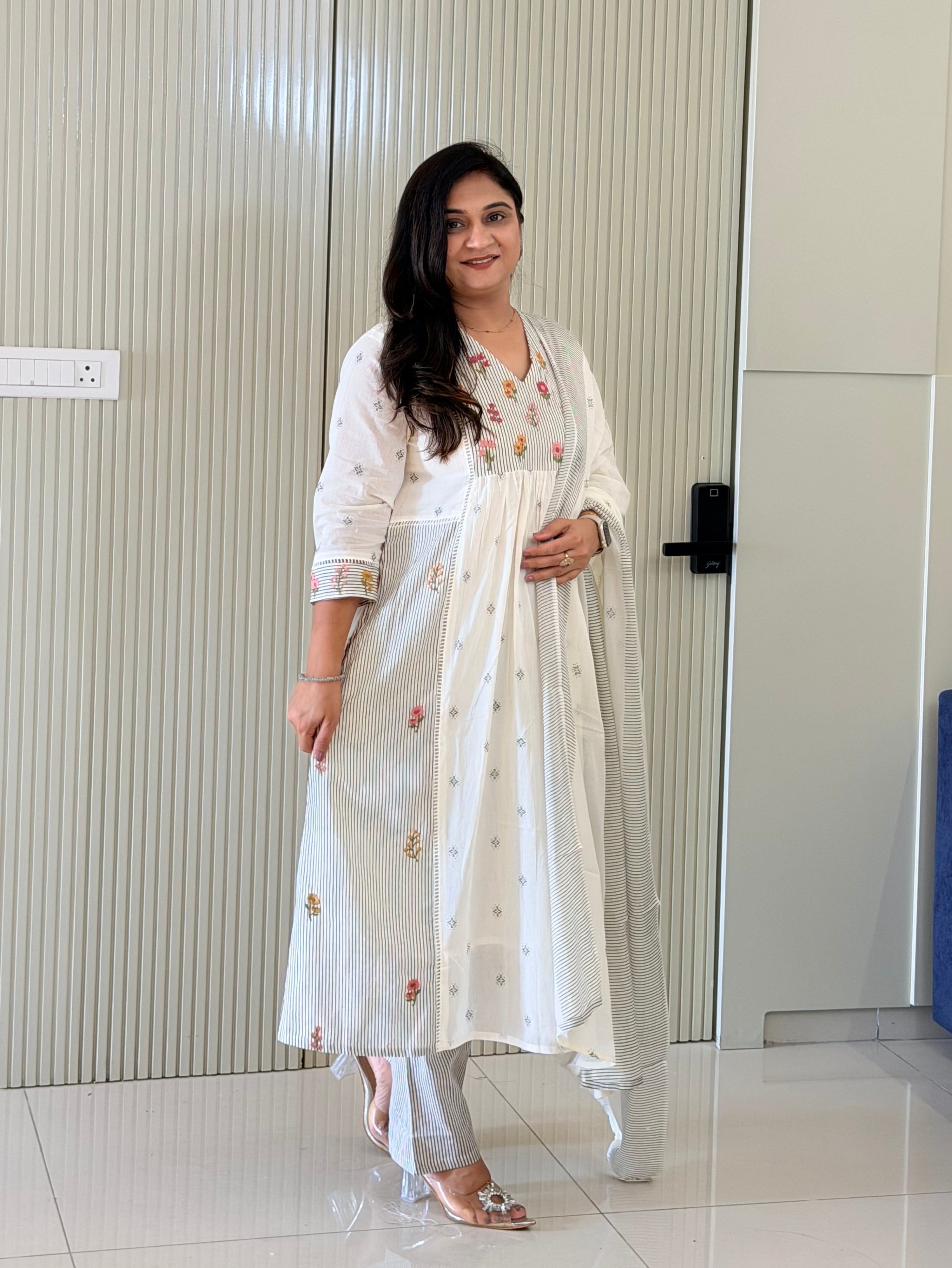 Ruksaar White Mul Cotton HandEmbroidered A-line Dupatta Set