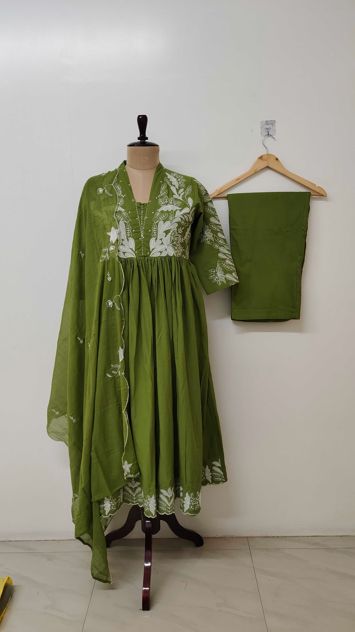 Ruksaar Green Mul Cotton Embroidered A-line Dupatta Set