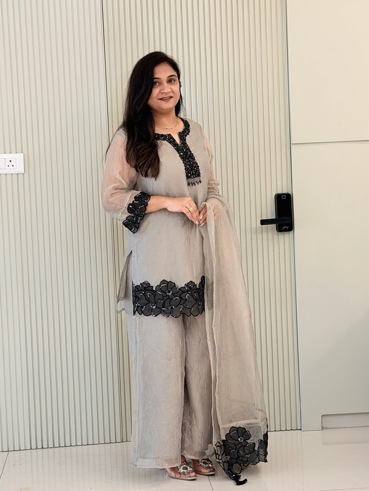 Aayat Grey Shimmer Tissue Applique HandEmbroidered Dupatta Set