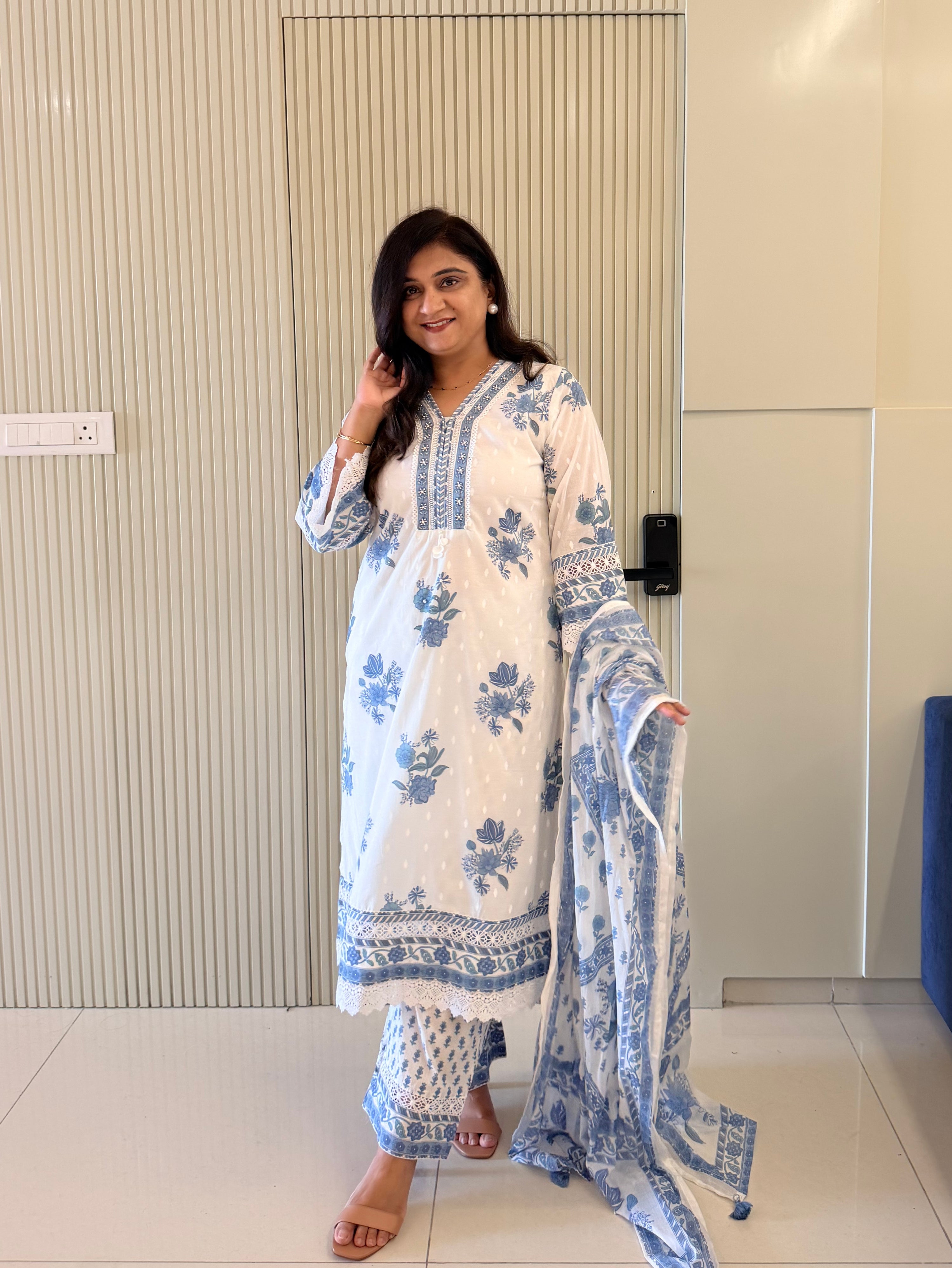 Nargis Premium Cotton HandEmbroidered Straight Dupatta Set
