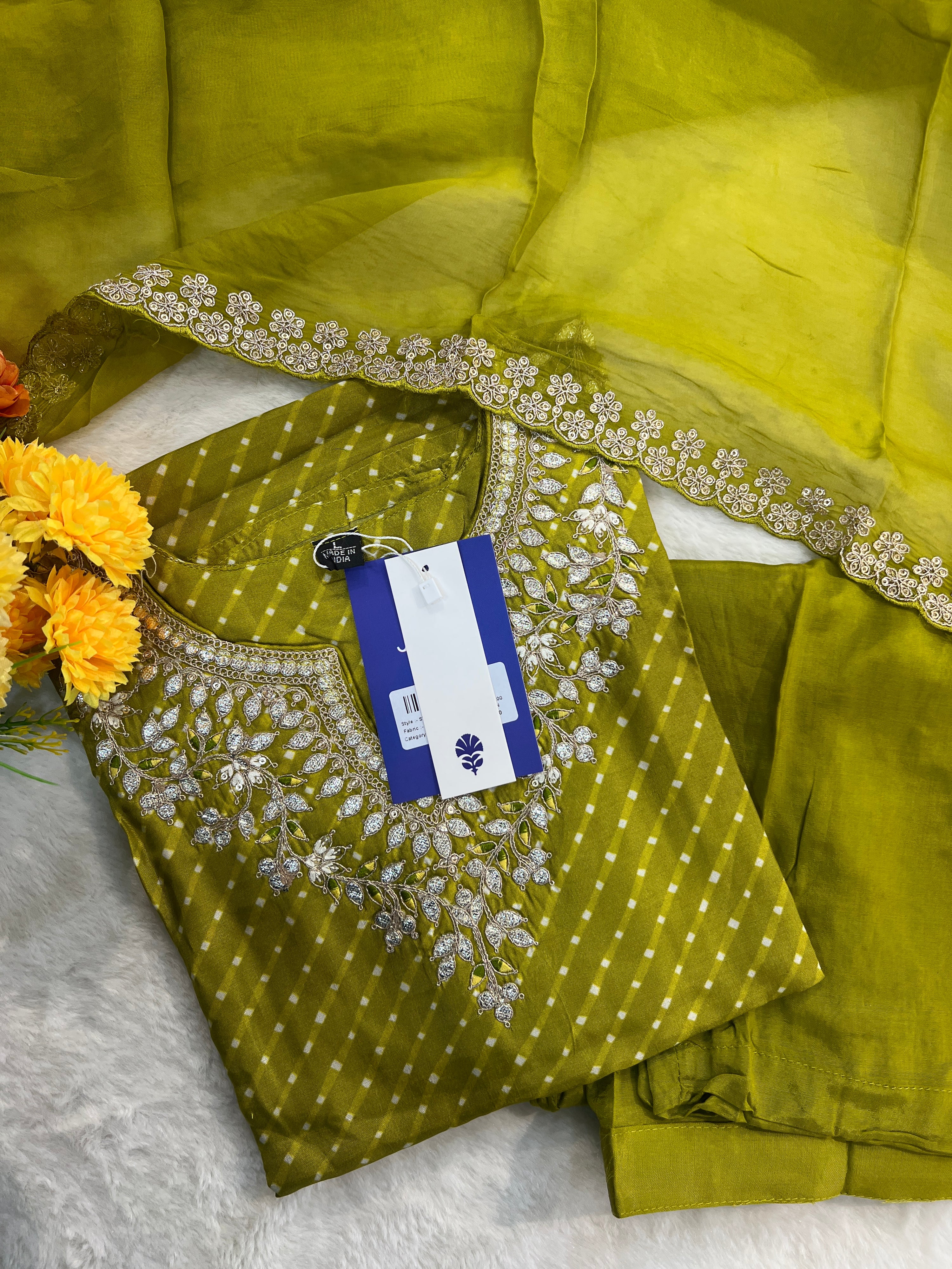 Zyra Bandhani Silk Embroidered Pant Set