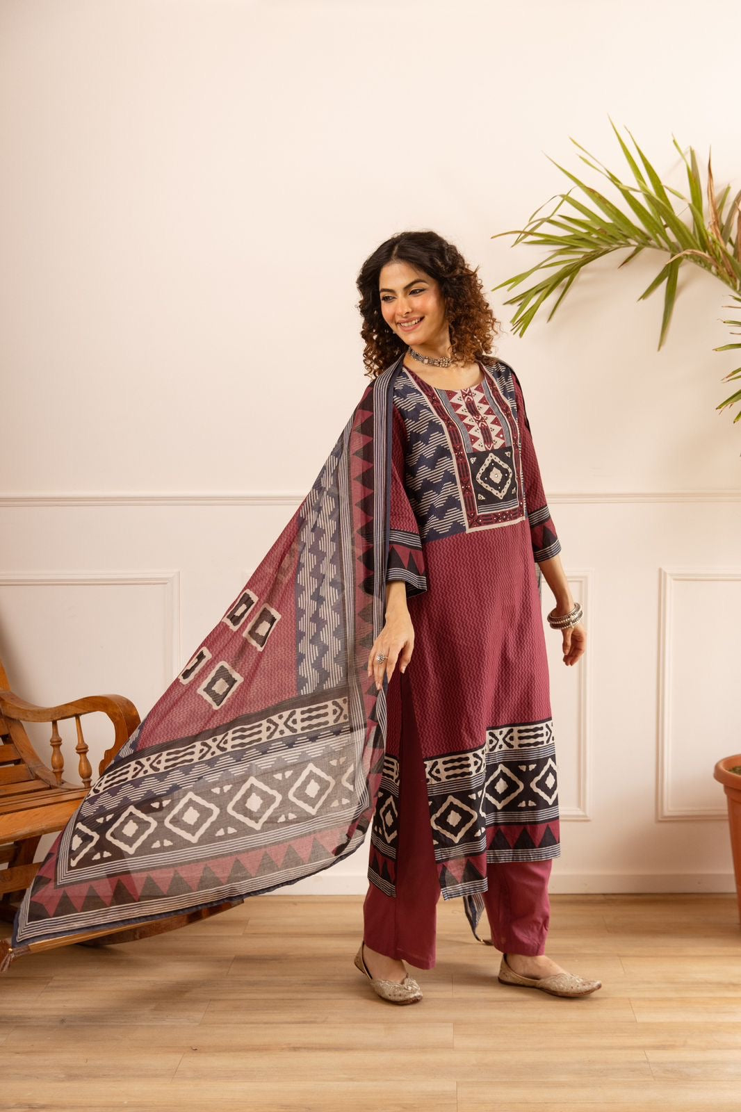 Gehna Wine Cotton Casual Embroidered Dupatta Set