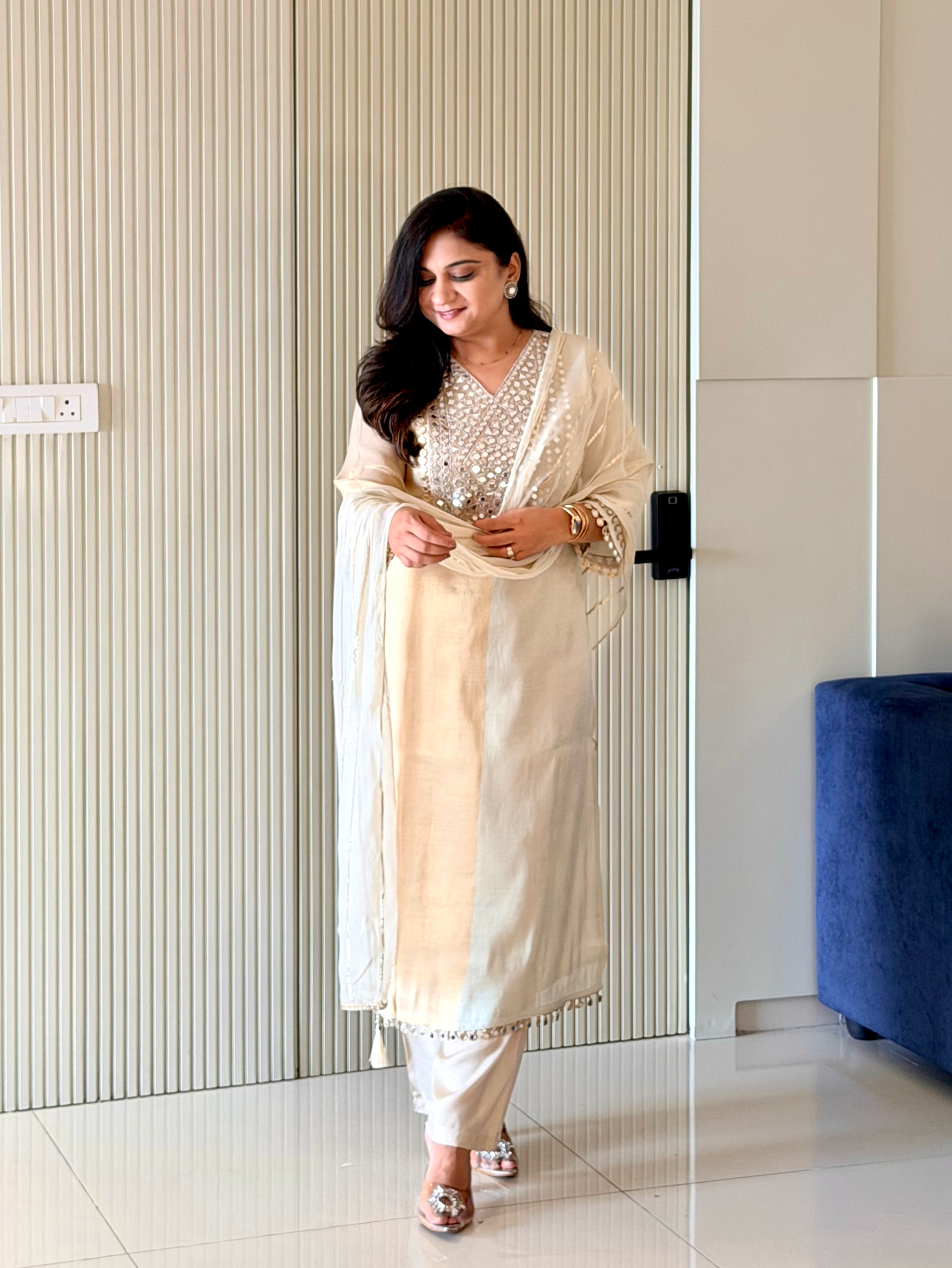 Tira Ivory Tissue Mirror Embroidered Dupatta Set