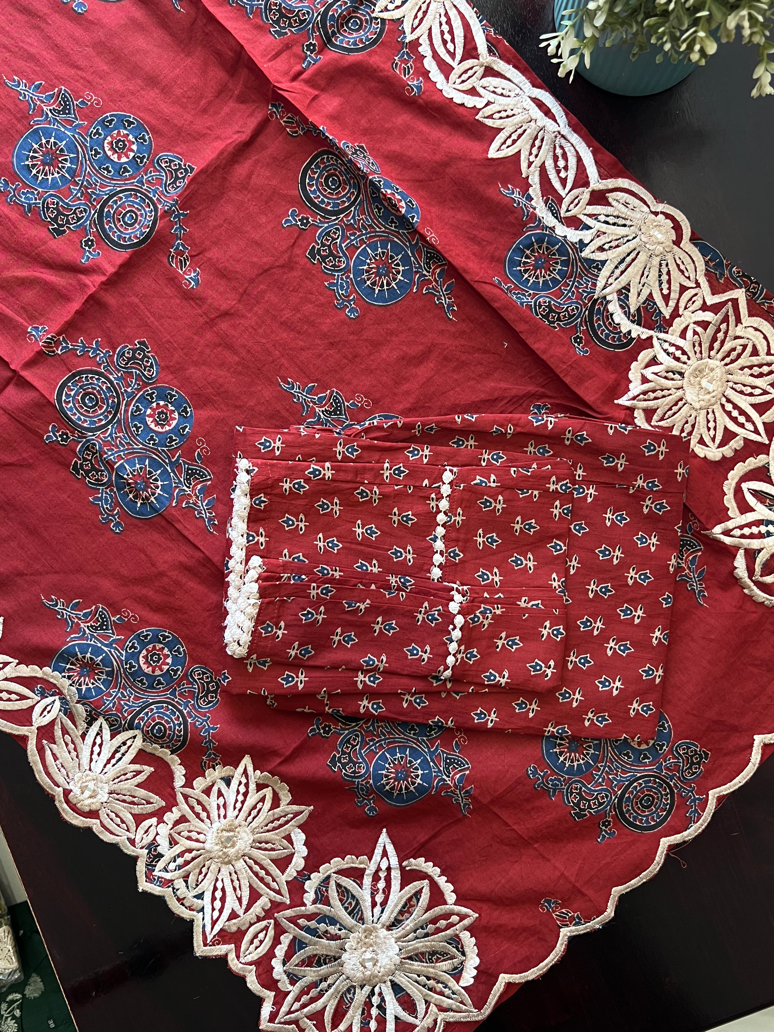 Divya Cotton Cutwork Detailed Pant set