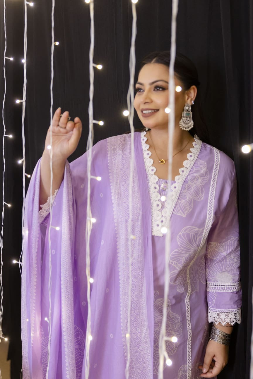 Tuba Lavender Cotton Lace Deatailed Straight Dupatta Set