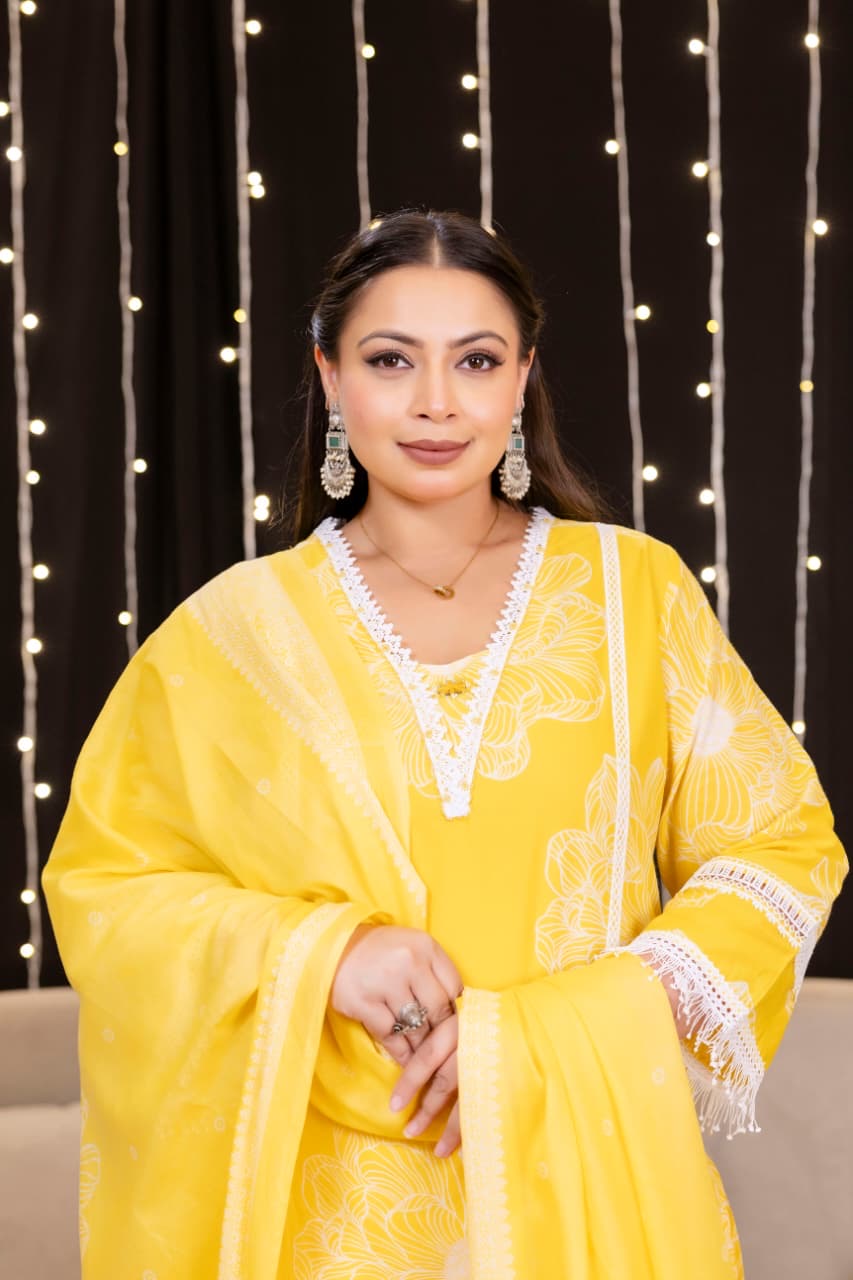 Tuba Yellow Cotton Lace Deatailed Straight Dupatta Set