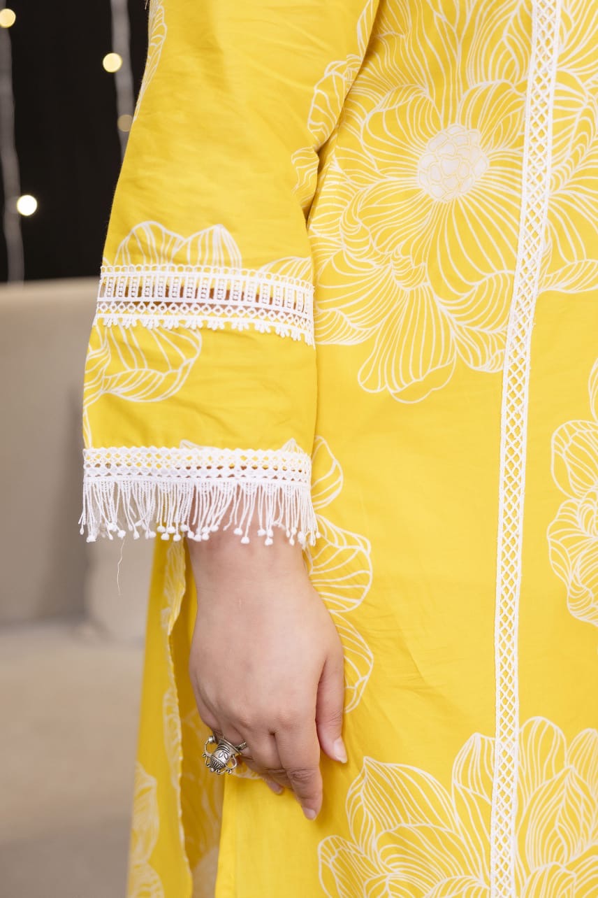 Tuba Yellow Cotton Lace Deatailed Straight Dupatta Set