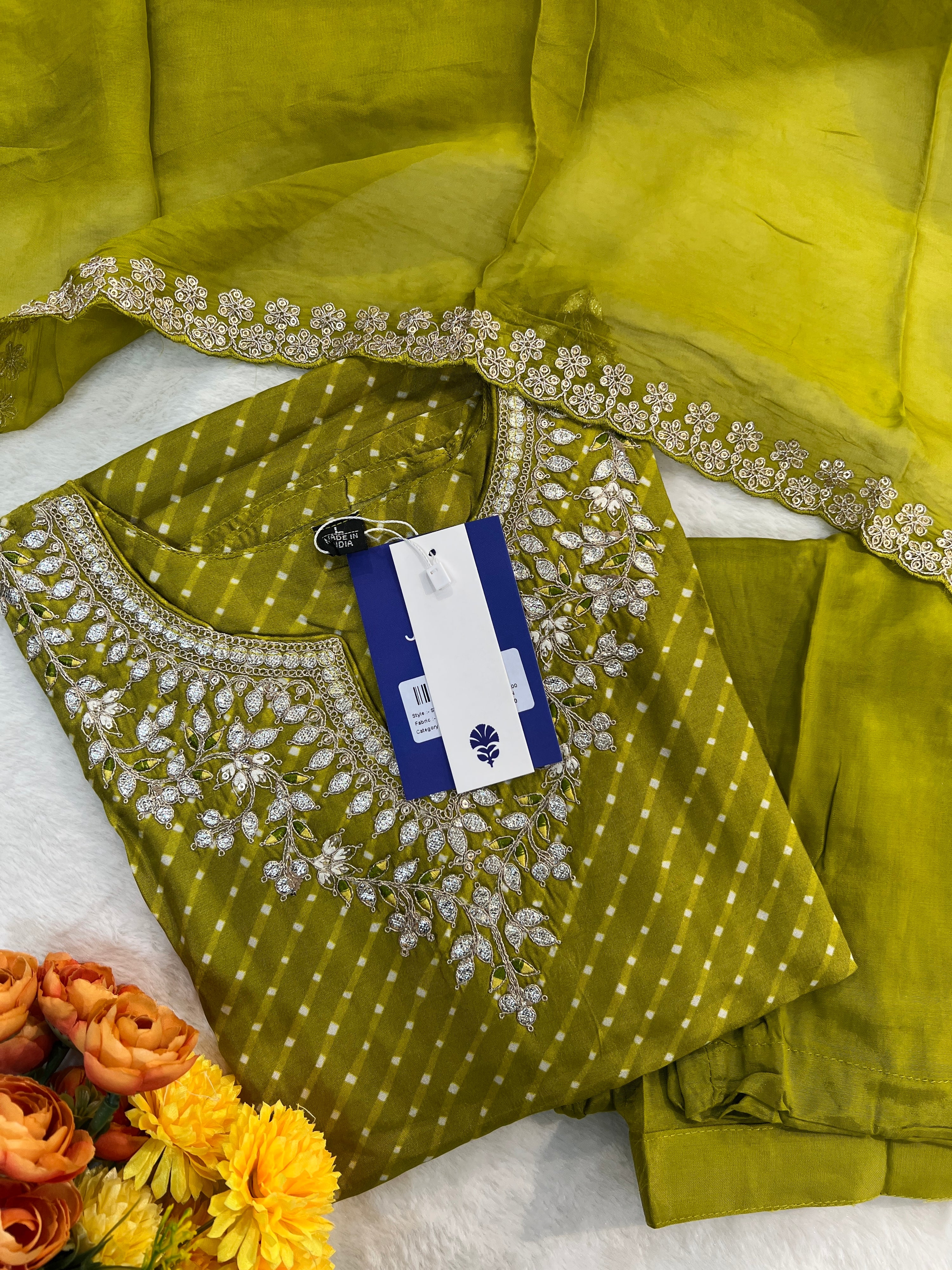 Zyra Bandhani Silk Embroidered Pant Set