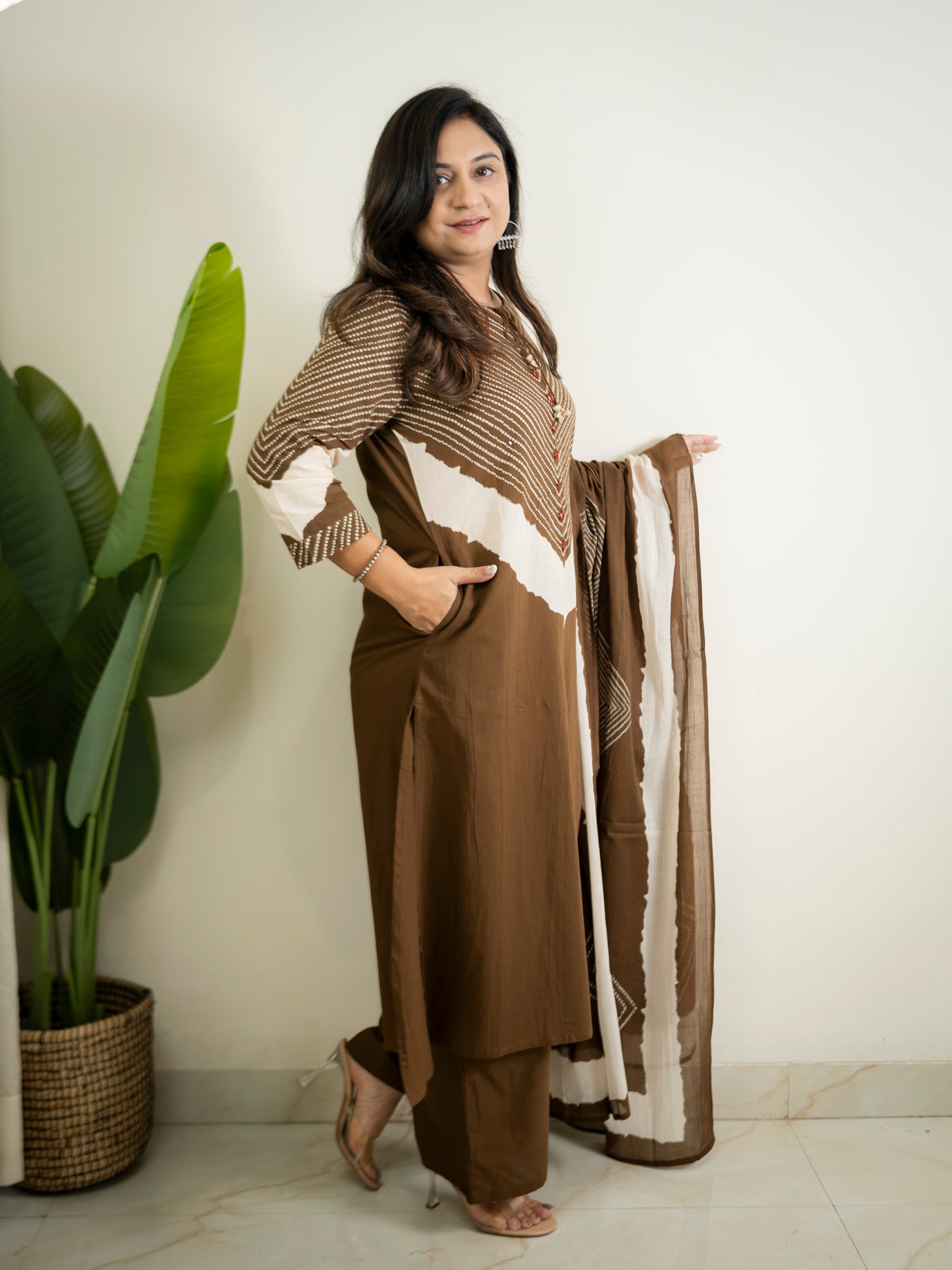 Huma Brown Cotton Tie and Dye Straight Dupatta Set