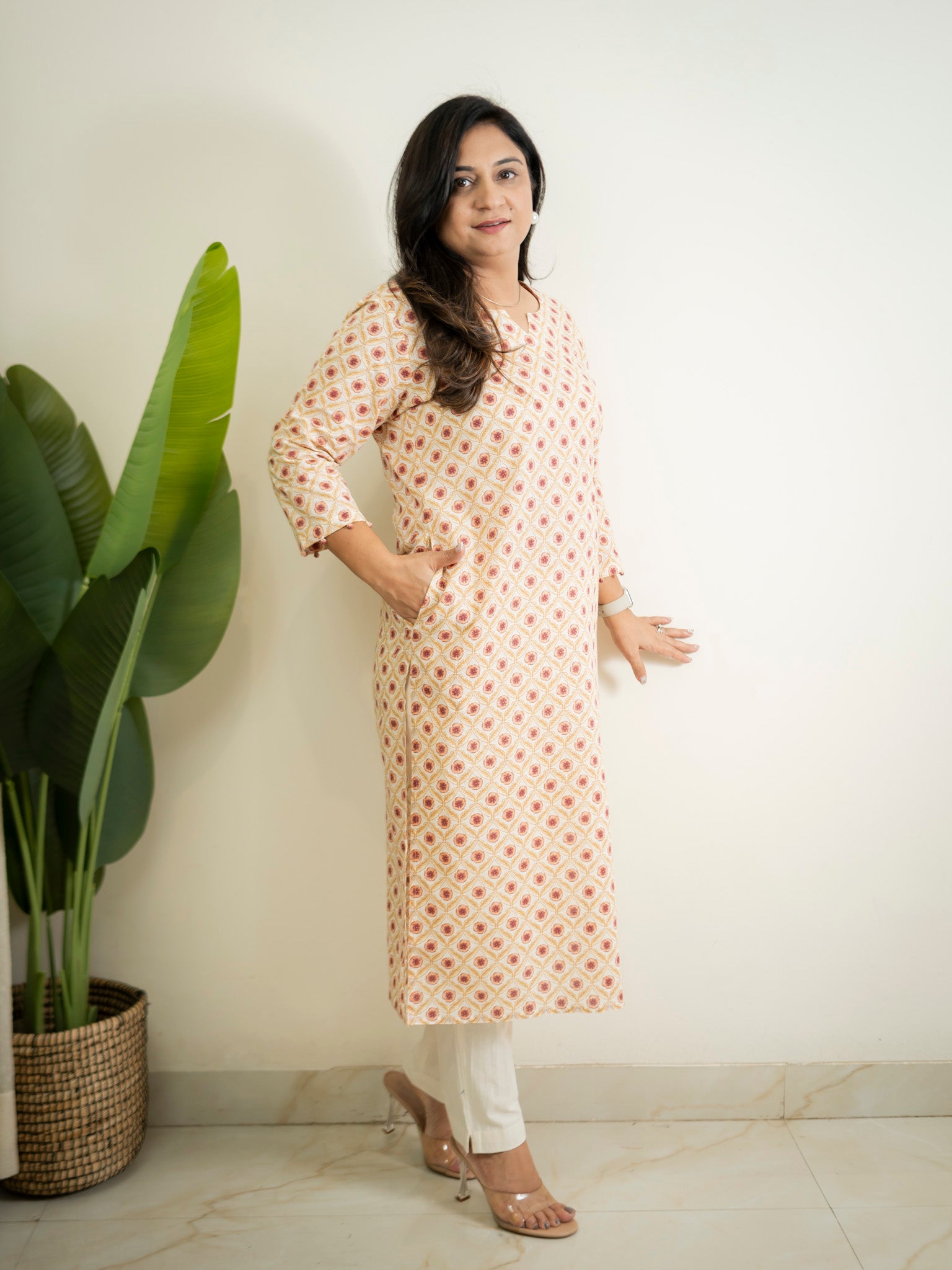 Offwhite Floral Cotton Casual Straight Kurta