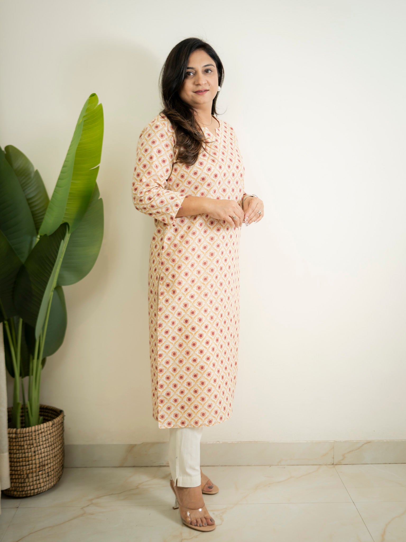 Offwhite Floral Cotton Casual Straight Kurta