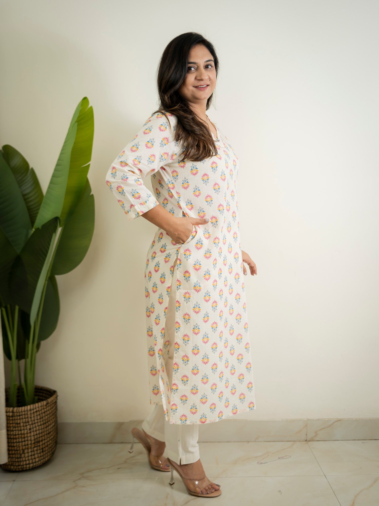 Offwhite MultiColor Flower Cotton Casual Straight Kurta