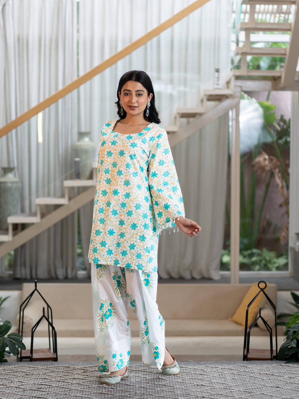 Zubeda White Cotton Floral Straight Farshi Coord Set