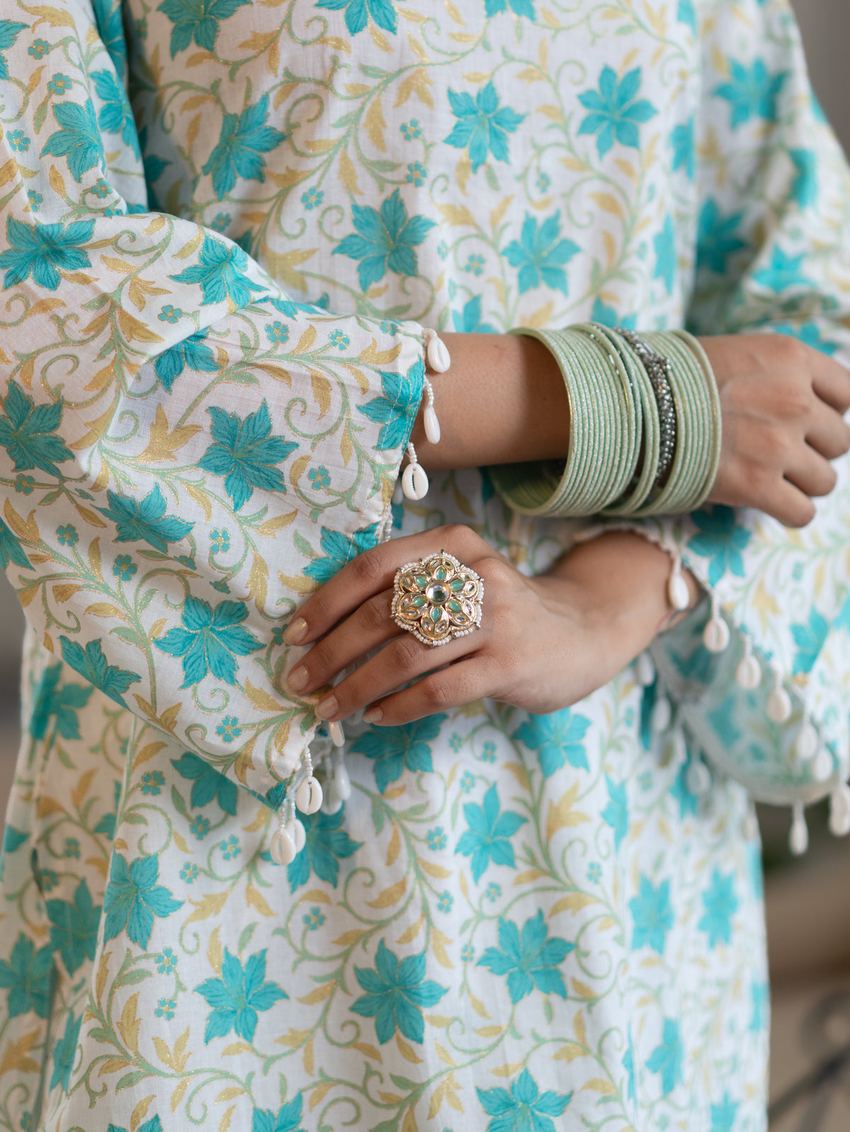 Zubeda White Cotton Floral Straight Farshi Coord Set