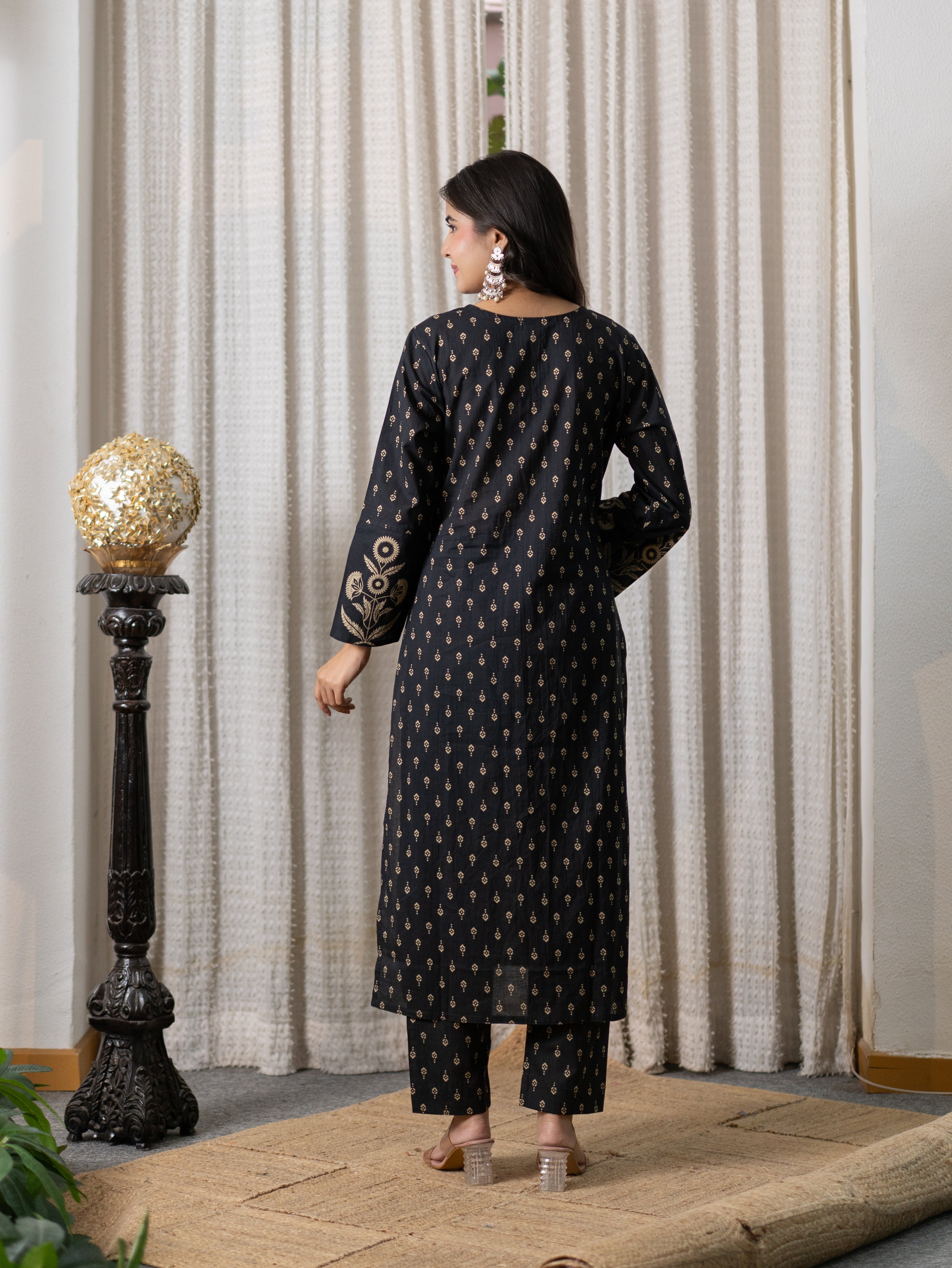 Khwaish Black Premium Cotton Embroidered Dupatta Set