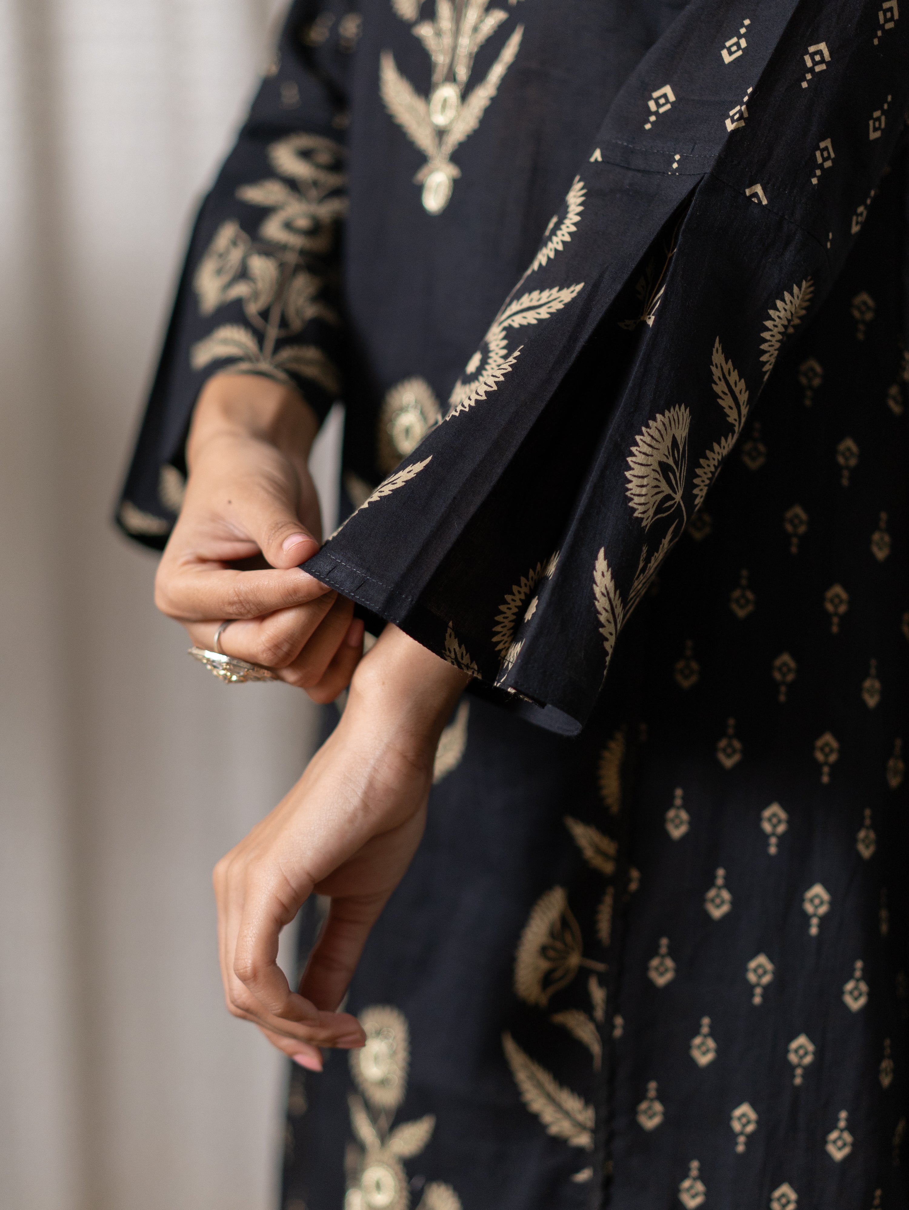 Khwaish Black Premium Cotton Embroidered Dupatta Set