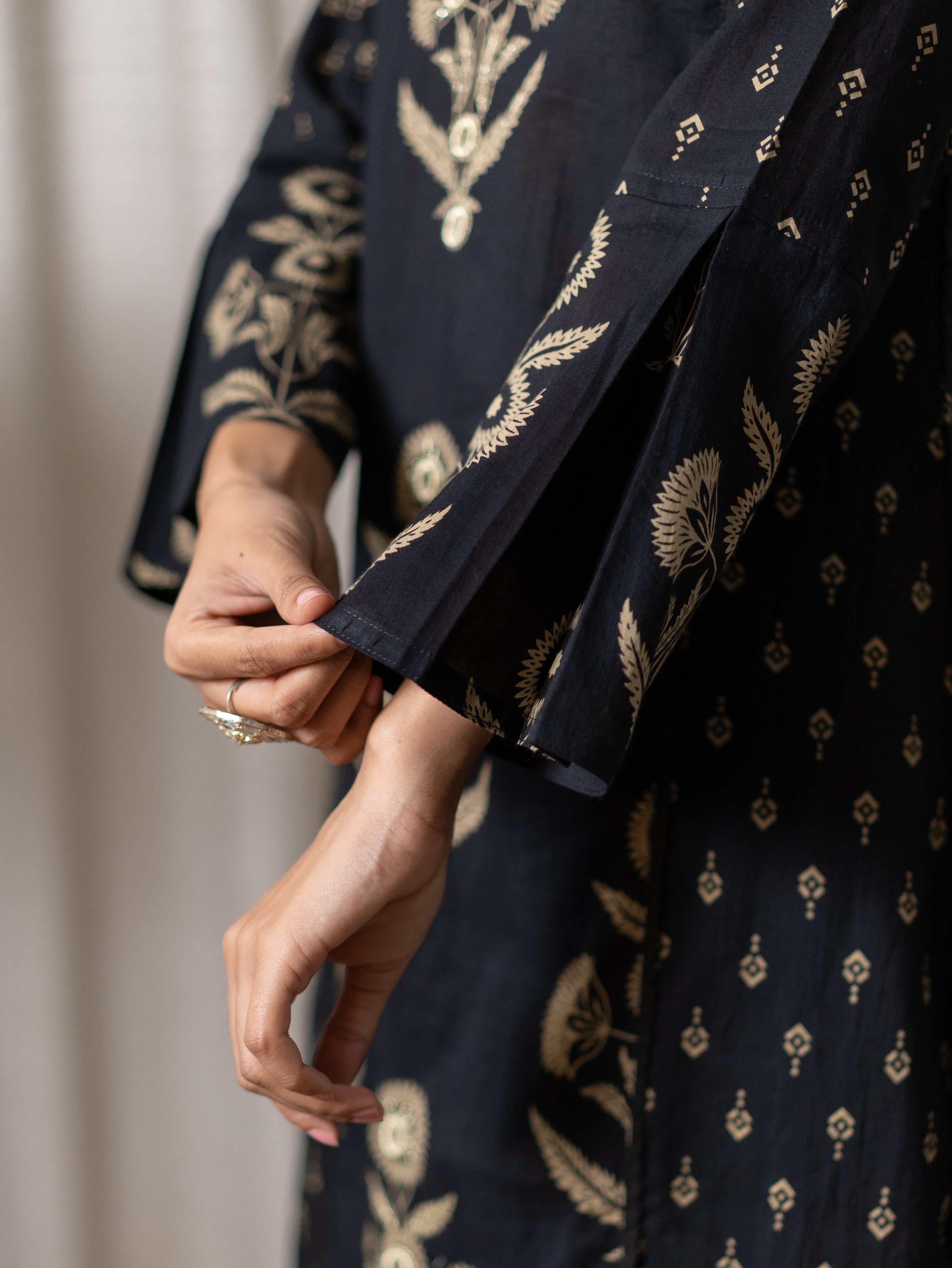 Khwaish Black Premium Cotton Embroidered Dupatta Set